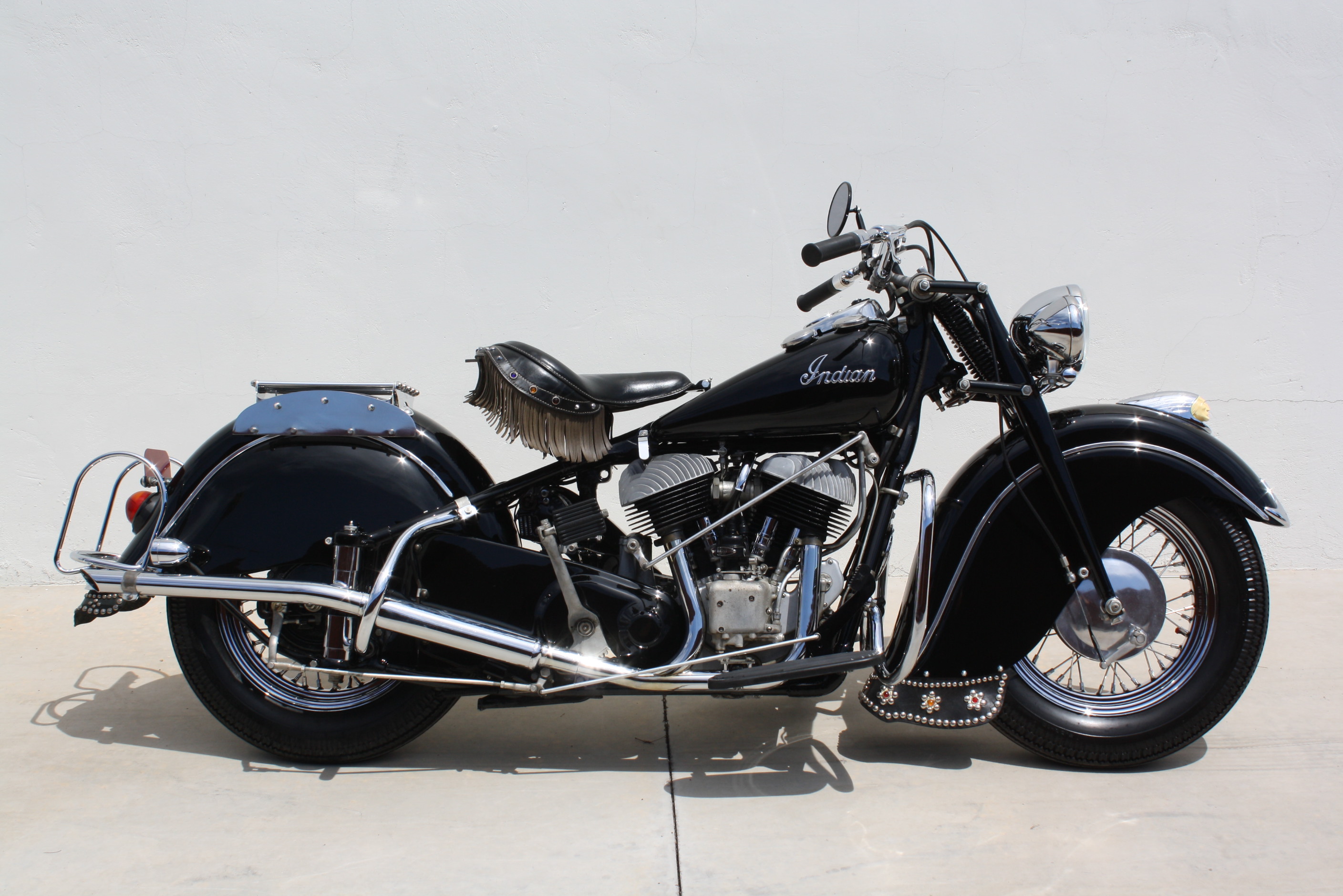 1947 Indian Chief restored by Peter Bollenbach – Tucson Classic