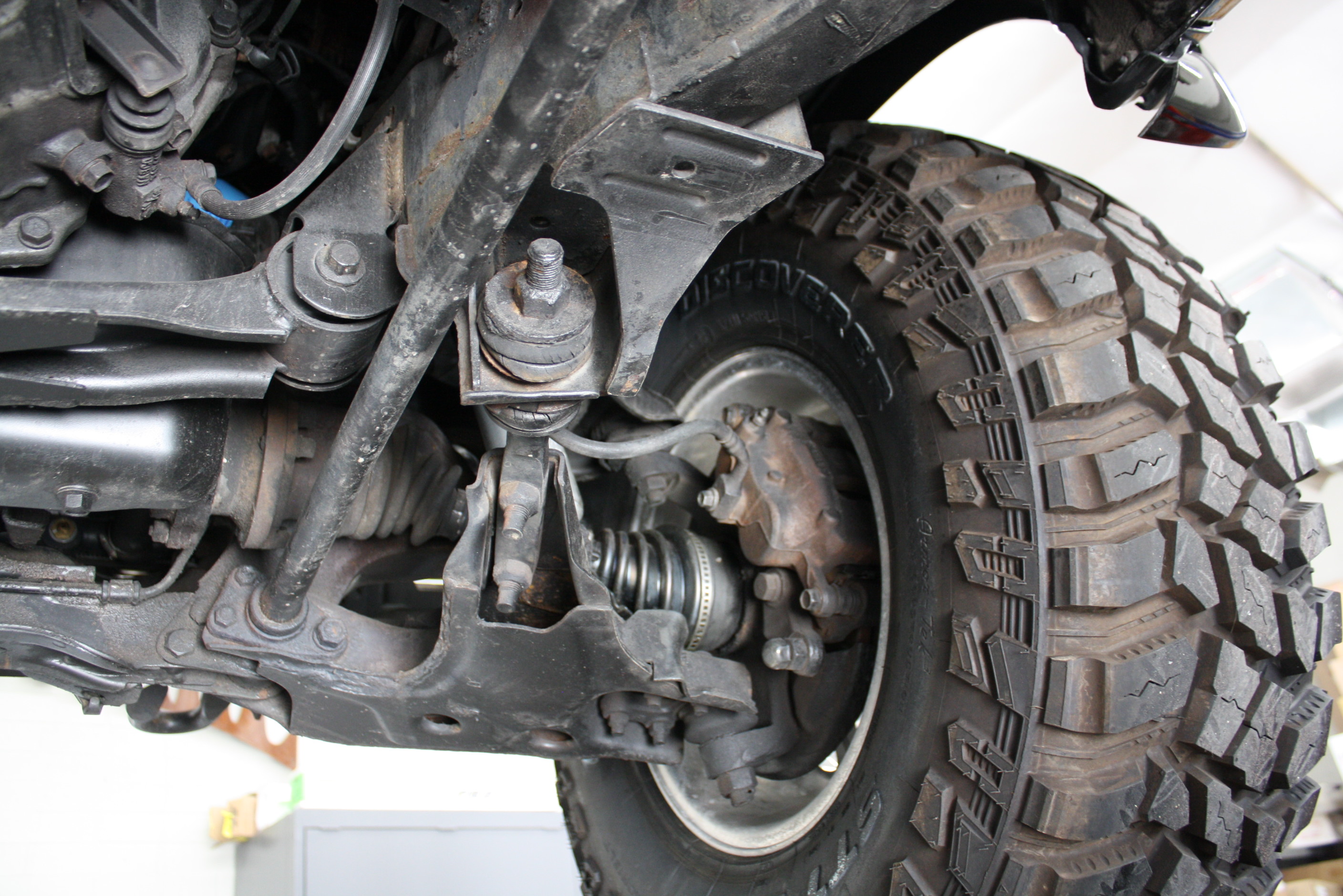 1997 Nissan XE 4×4 manual 5 speed!
