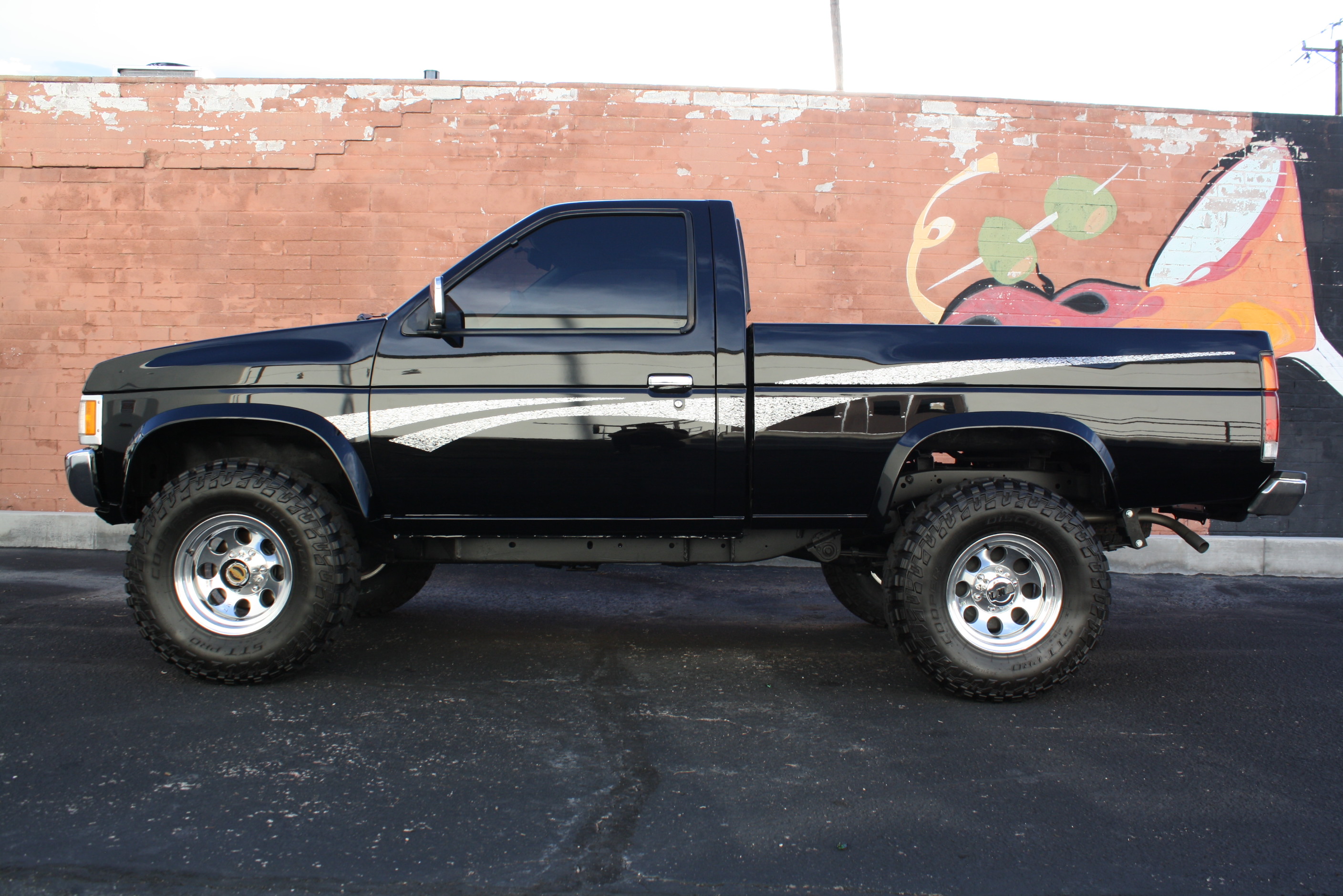 1997 Nissan XE 4×4 manual 5 speed!