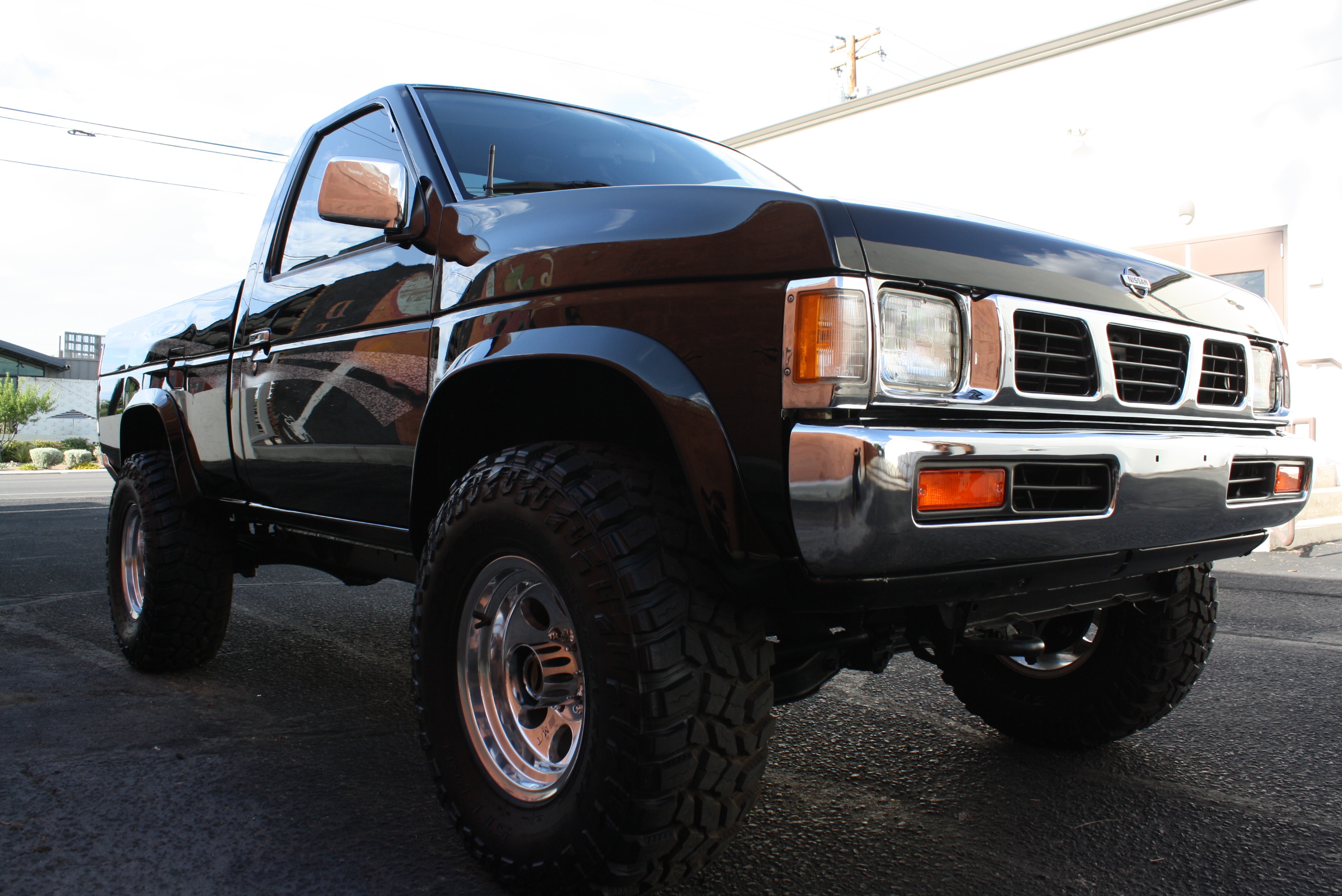 1997 Nissan XE 4×4 manual 5 speed!
