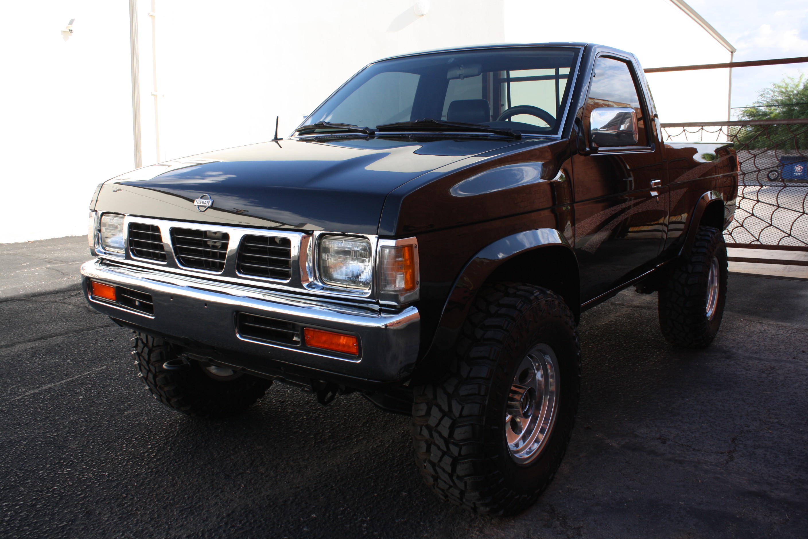 1997 Nissan XE 4×4 manual 5 speed!