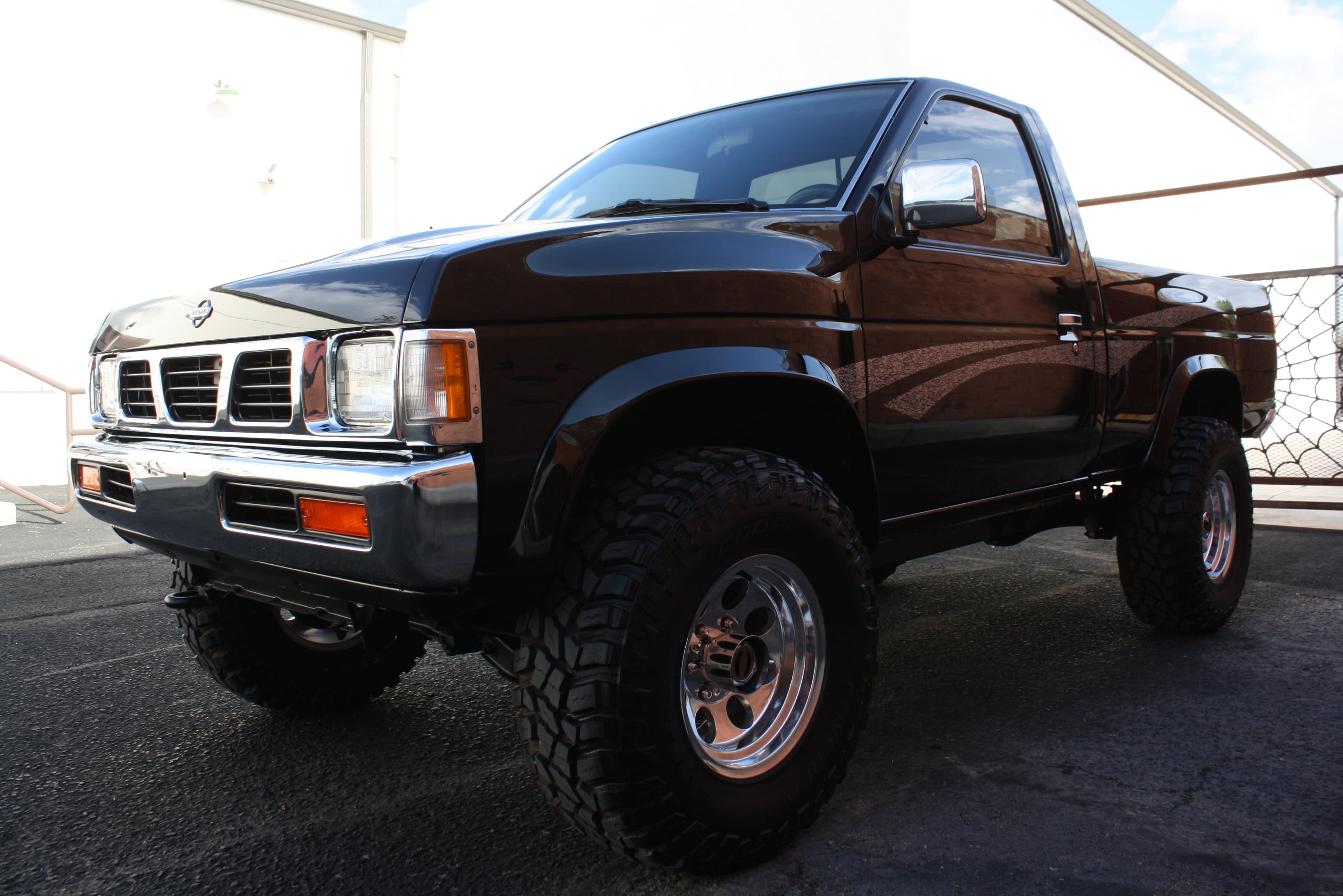 1997 Nissan XE 4×4 manual 5 speed! – Tucson Classic Motor Co.