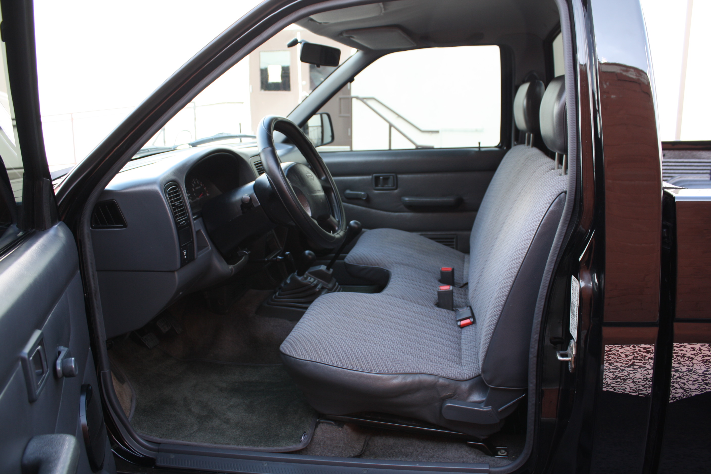 1997 Nissan XE 4×4 manual 5 speed!