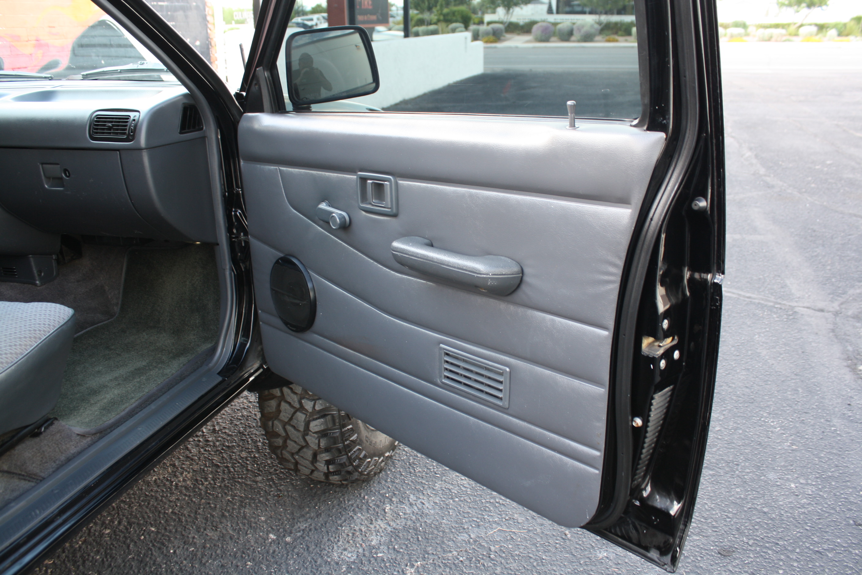 1997 Nissan XE 4×4 manual 5 speed!