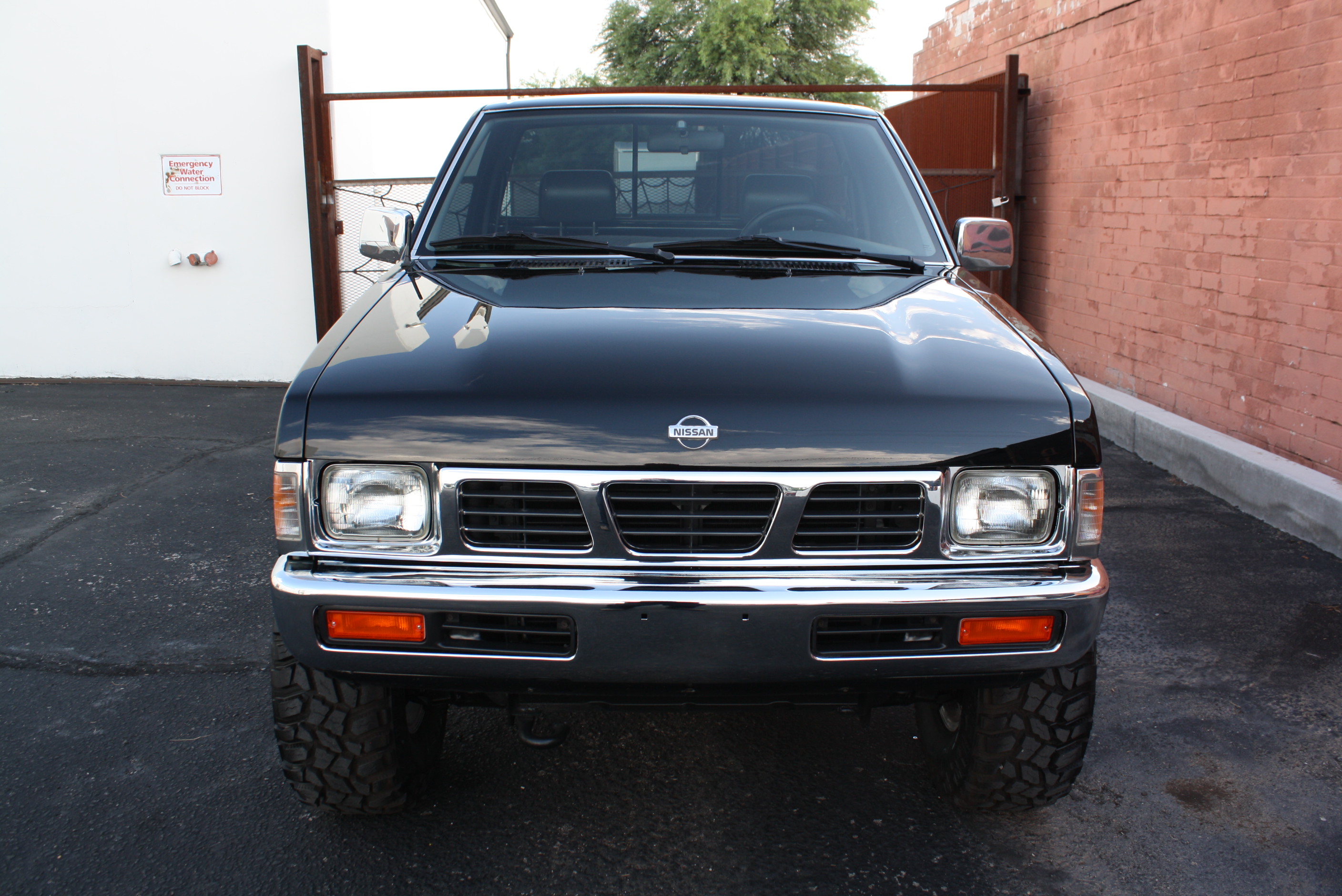 1997 Nissan XE 4×4 manual 5 speed!