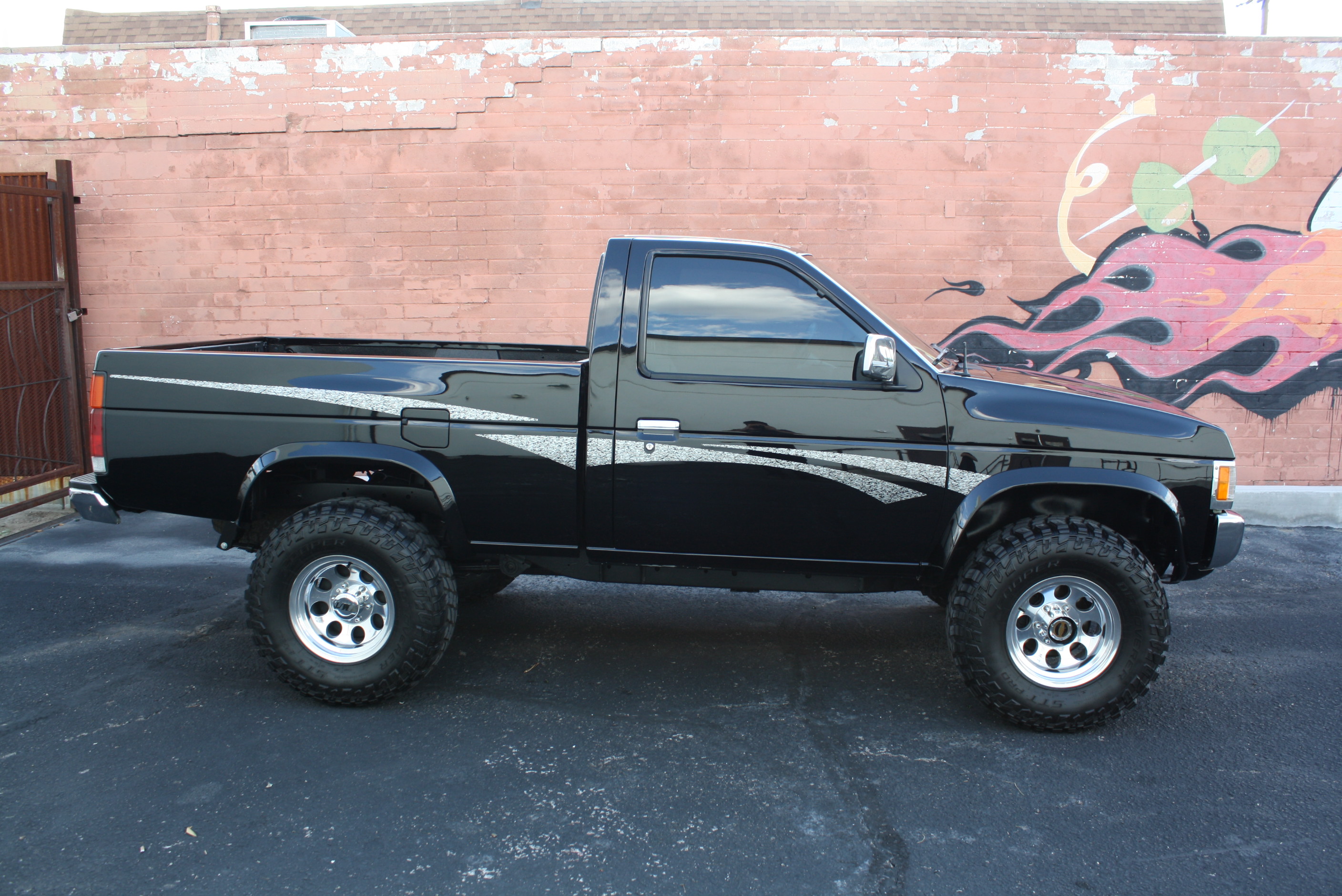 1997 Nissan XE 4×4 manual 5 speed!