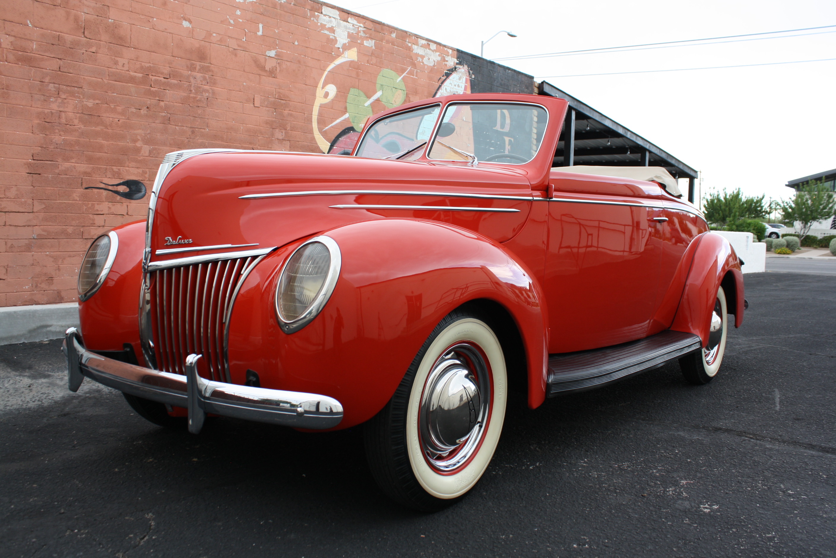 1939 Ford Deluxe Convertible