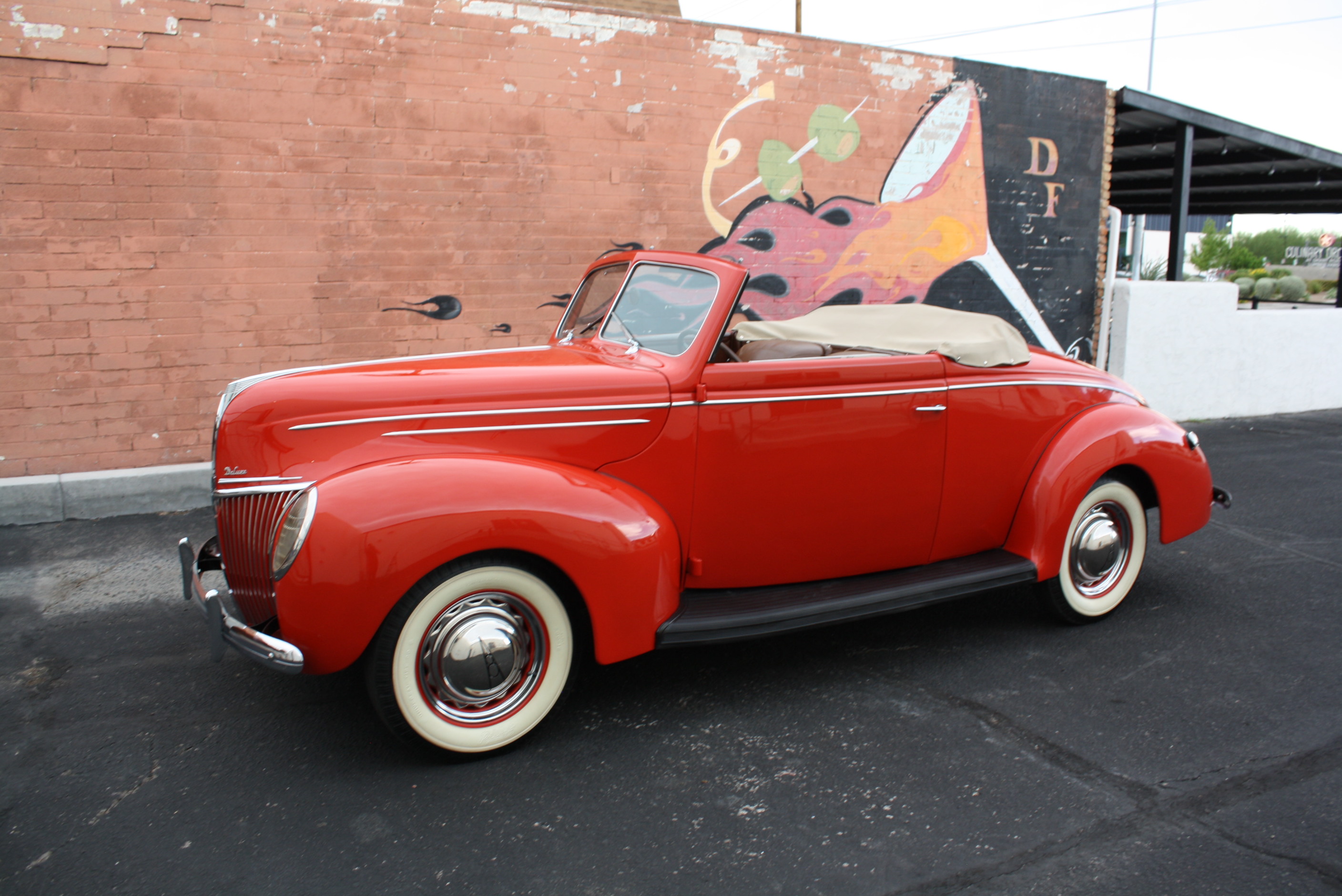 1939 Ford Deluxe Convertible