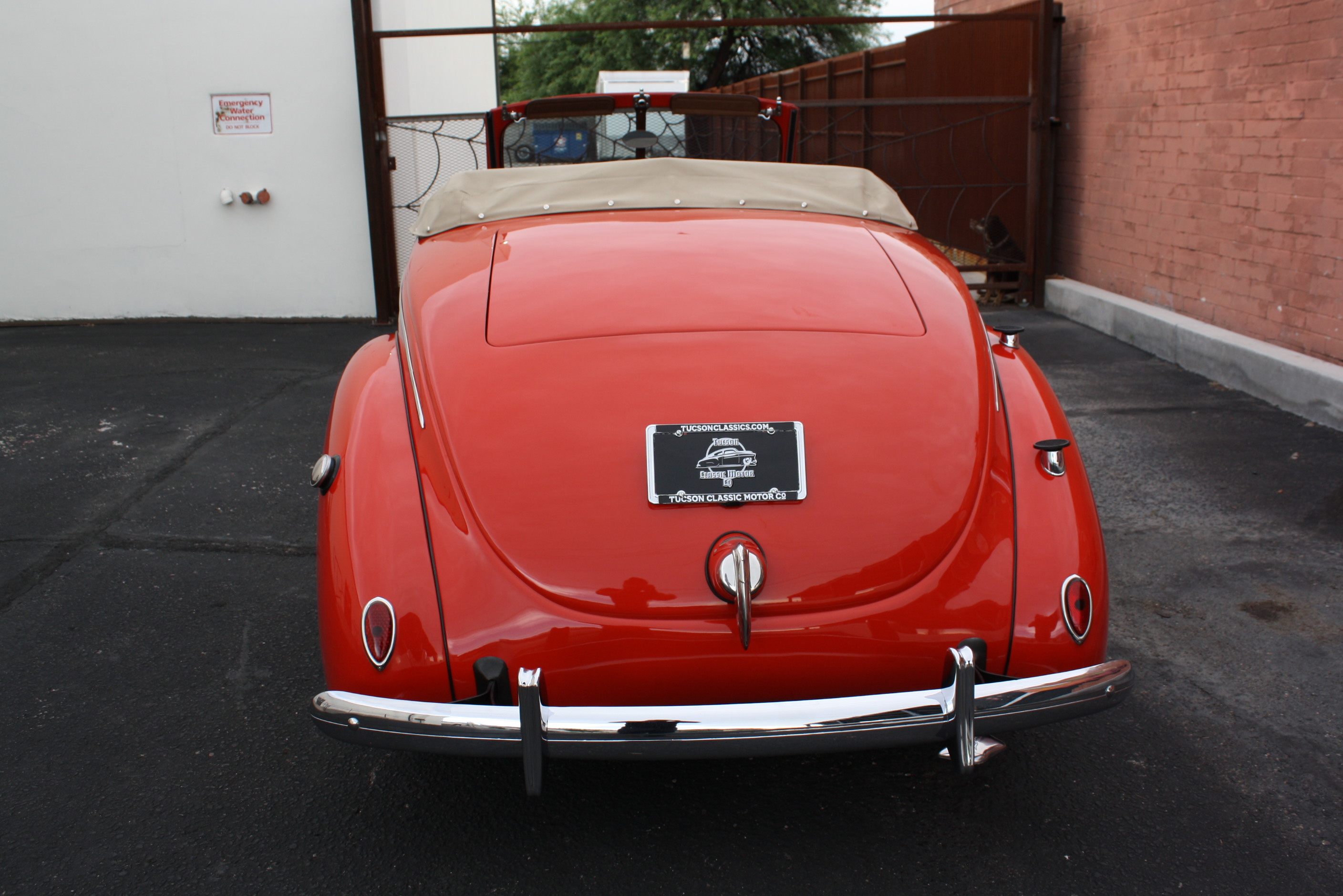 1939 Ford Deluxe Convertible