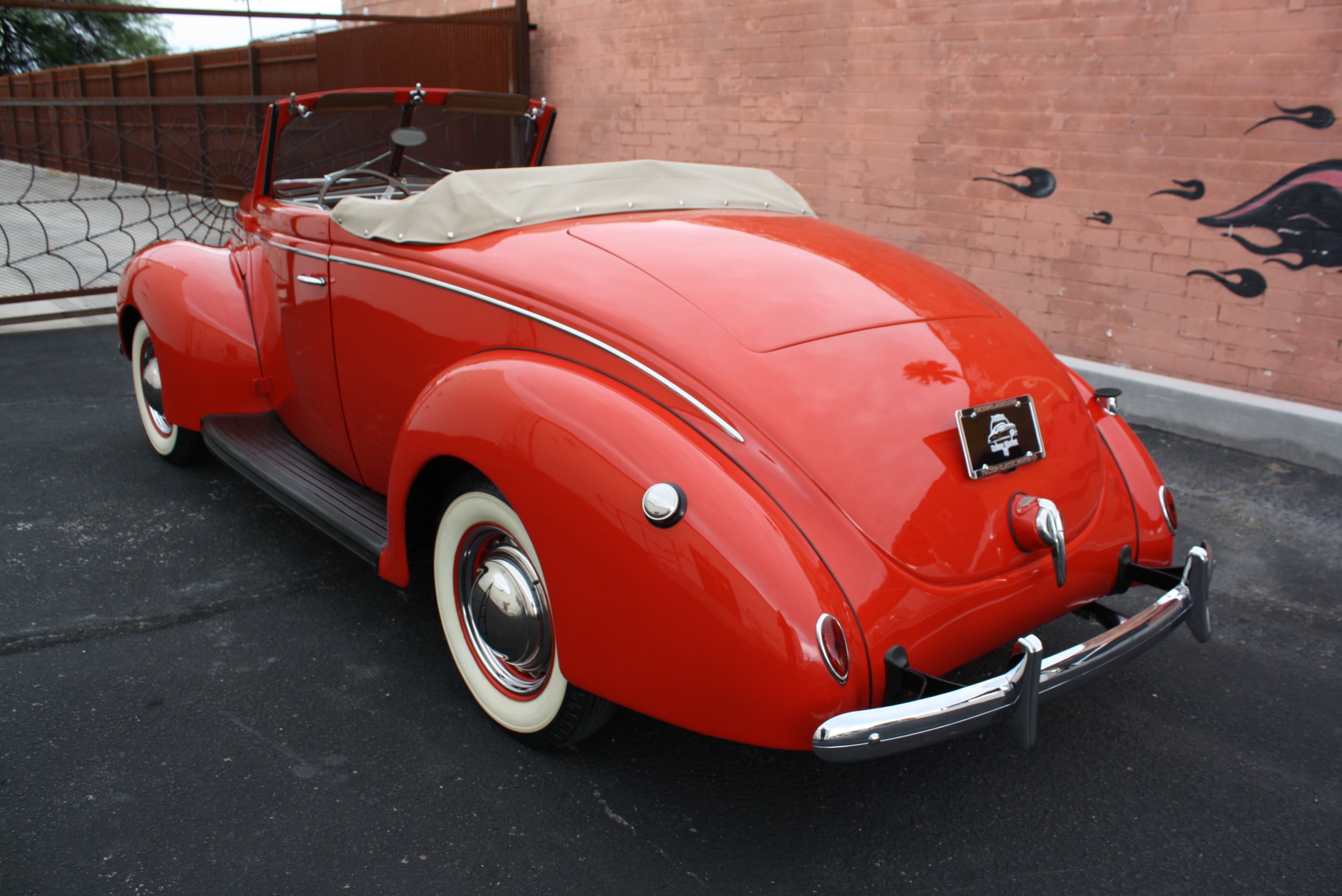 1939 Ford Deluxe Convertible