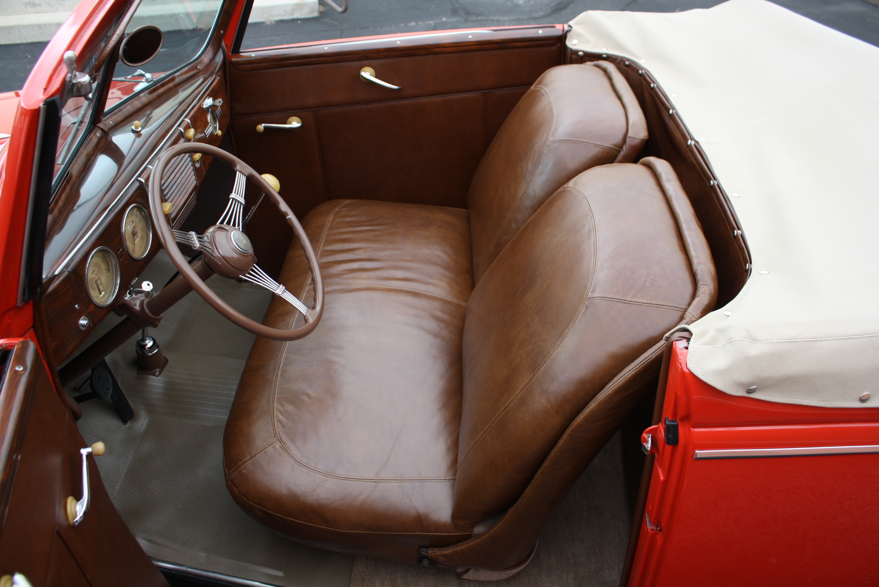 1939 Ford Deluxe Convertible