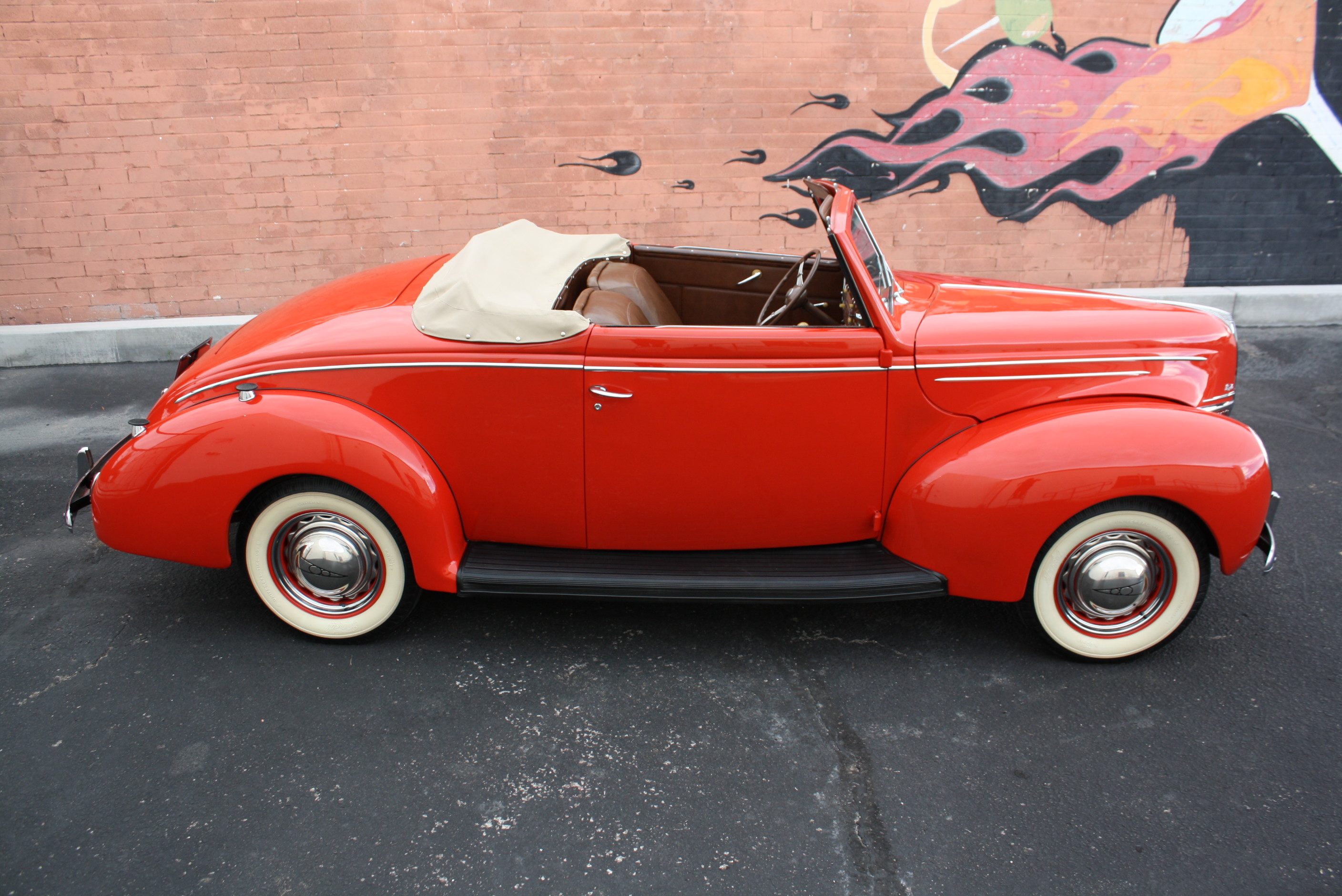 1939 Ford Deluxe Convertible
