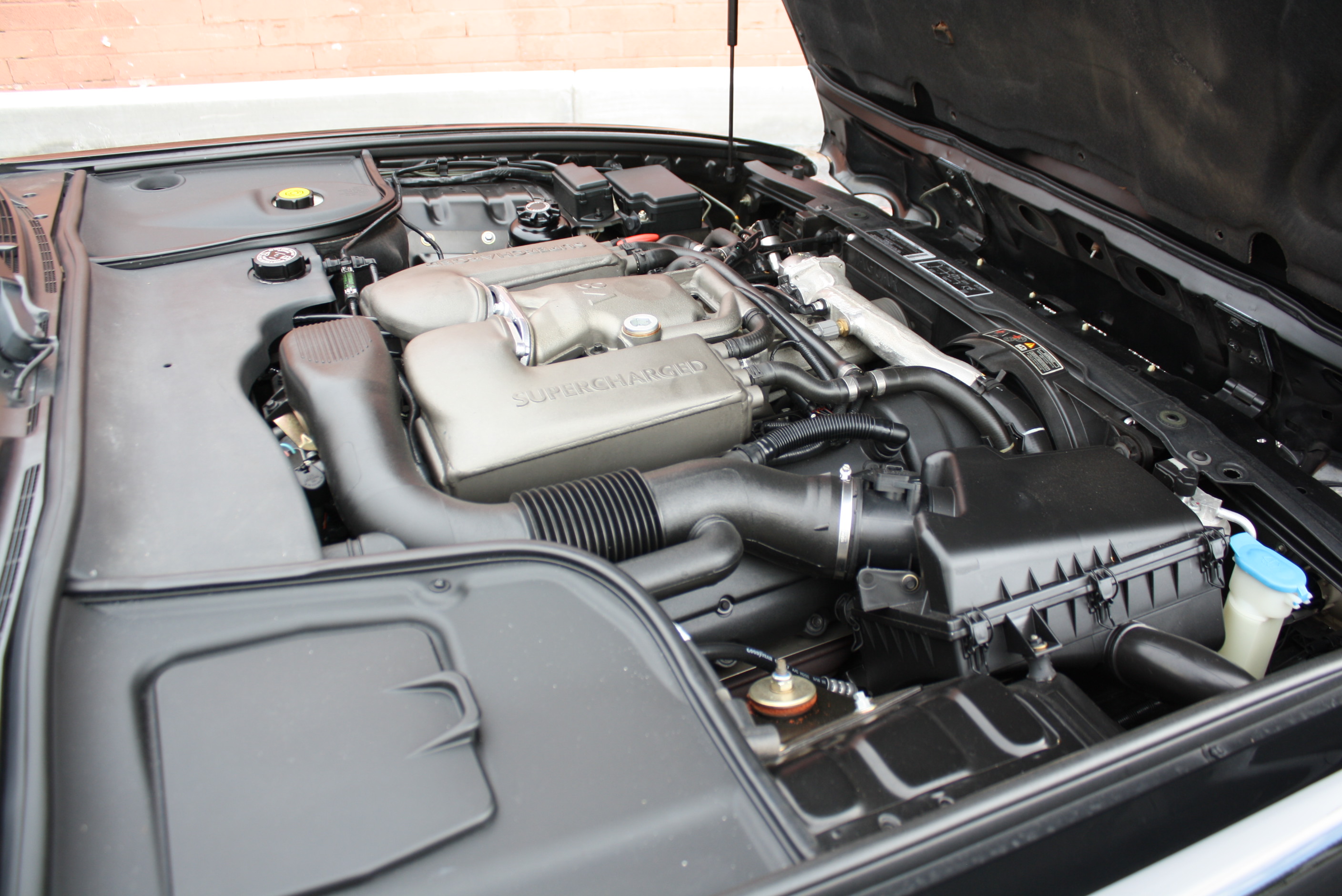 2001 Jaguar XJR
