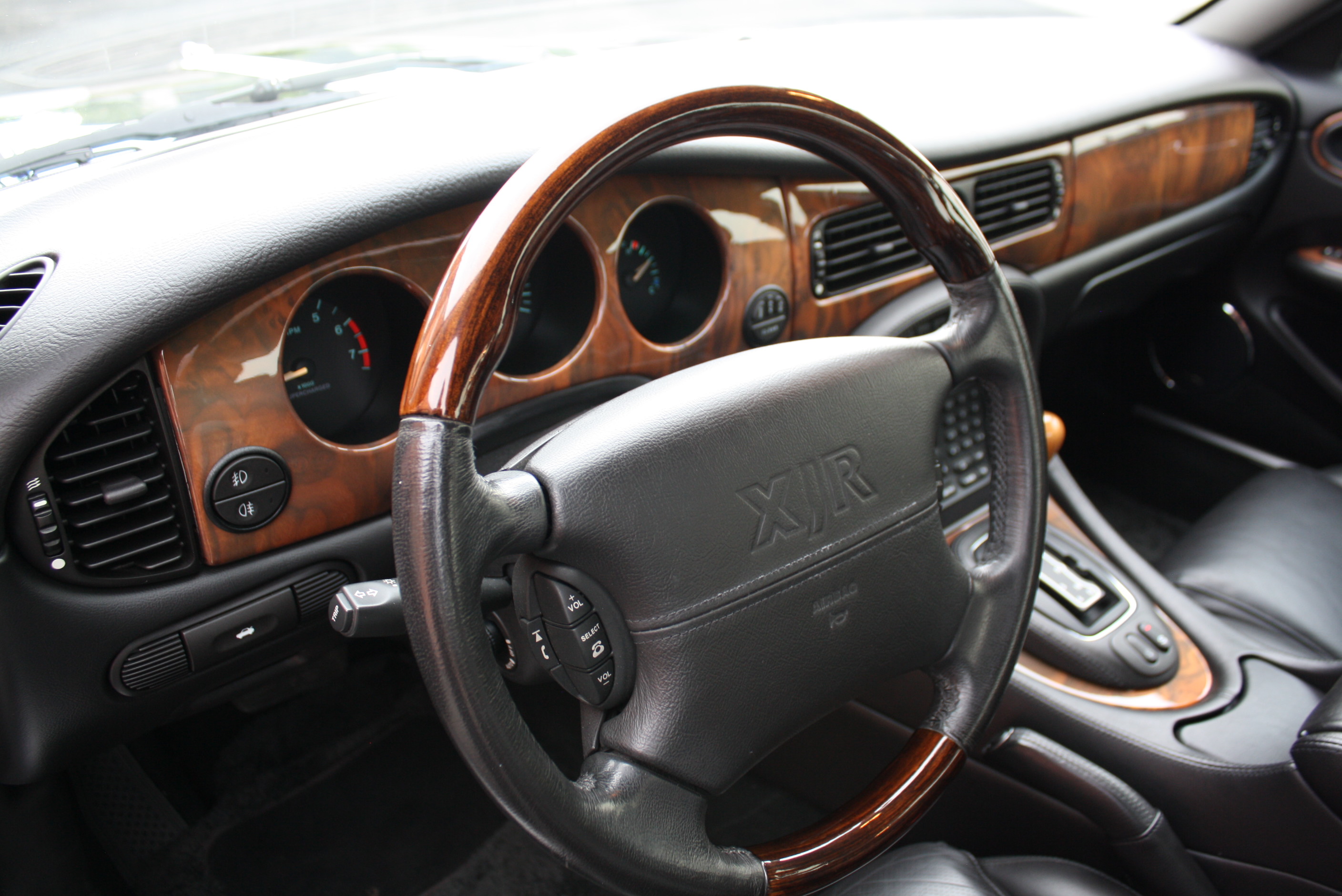 2001 Jaguar XJR