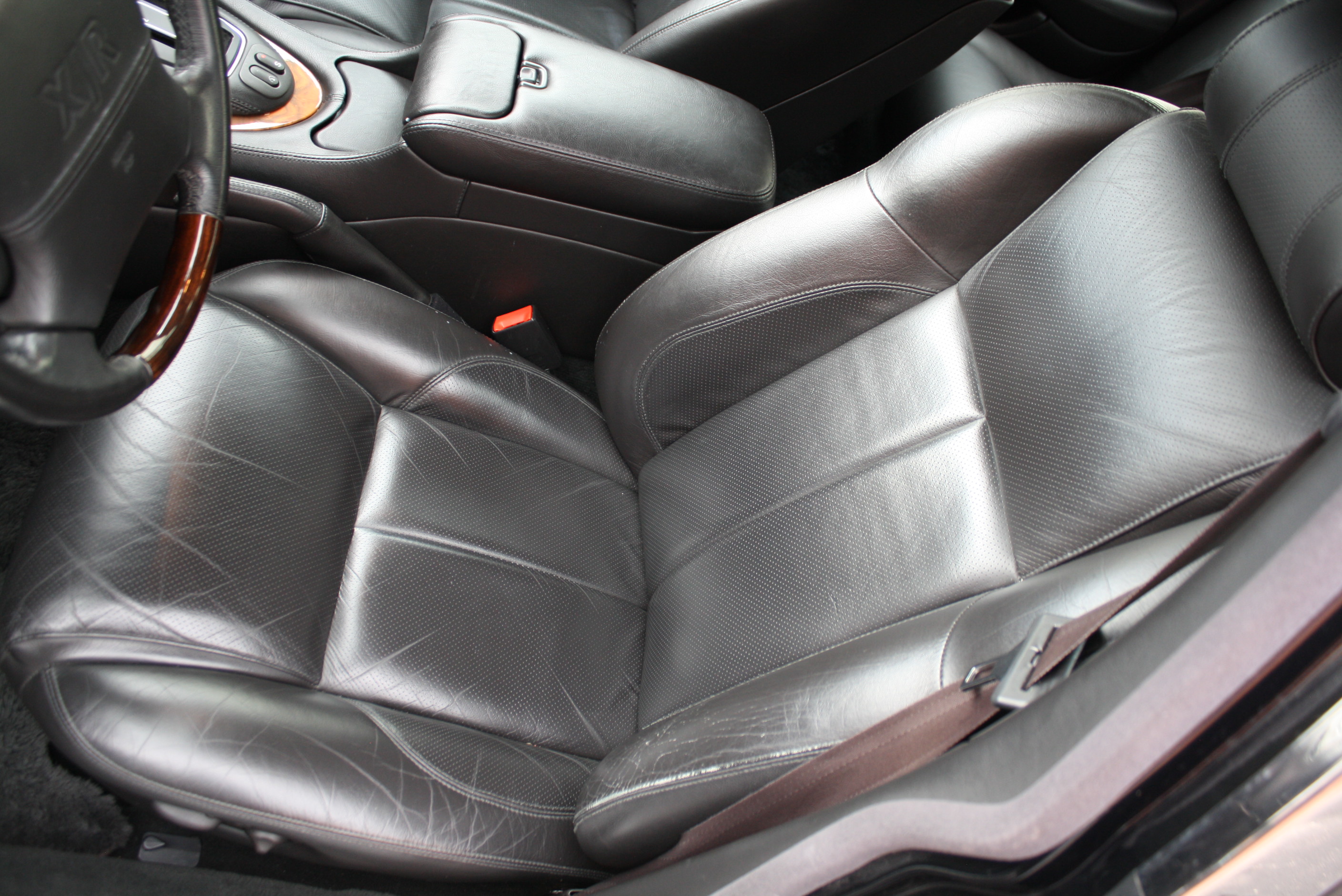 2001 Jaguar XJR
