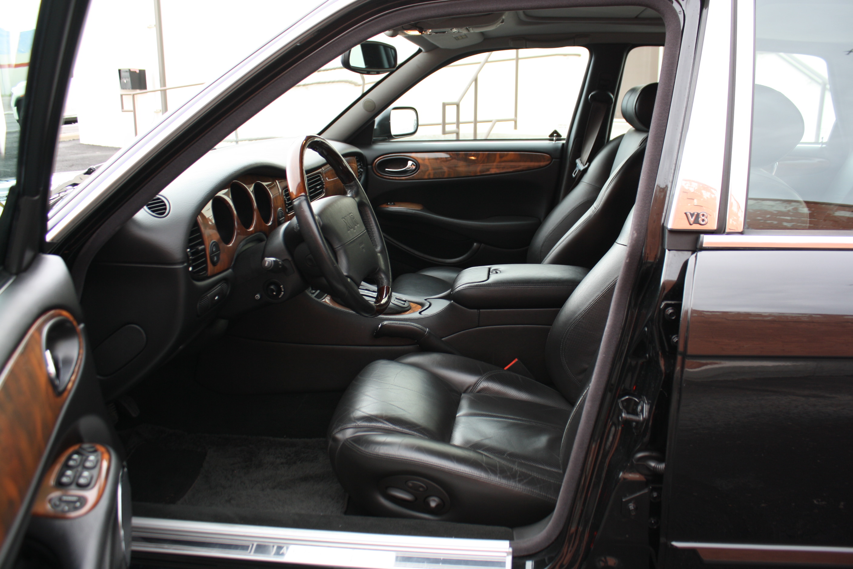 2001 Jaguar XJR