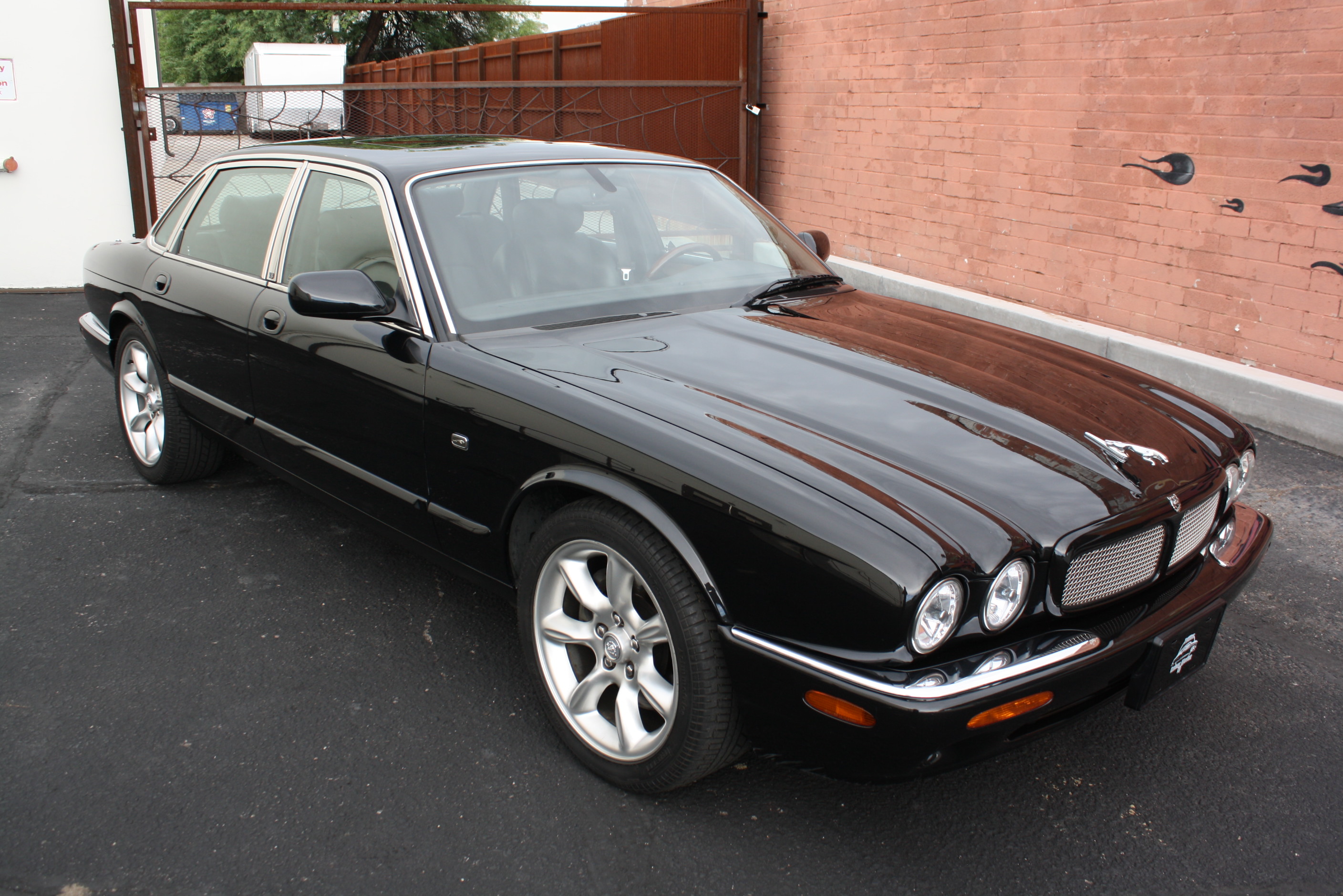2001 Jaguar XJR
