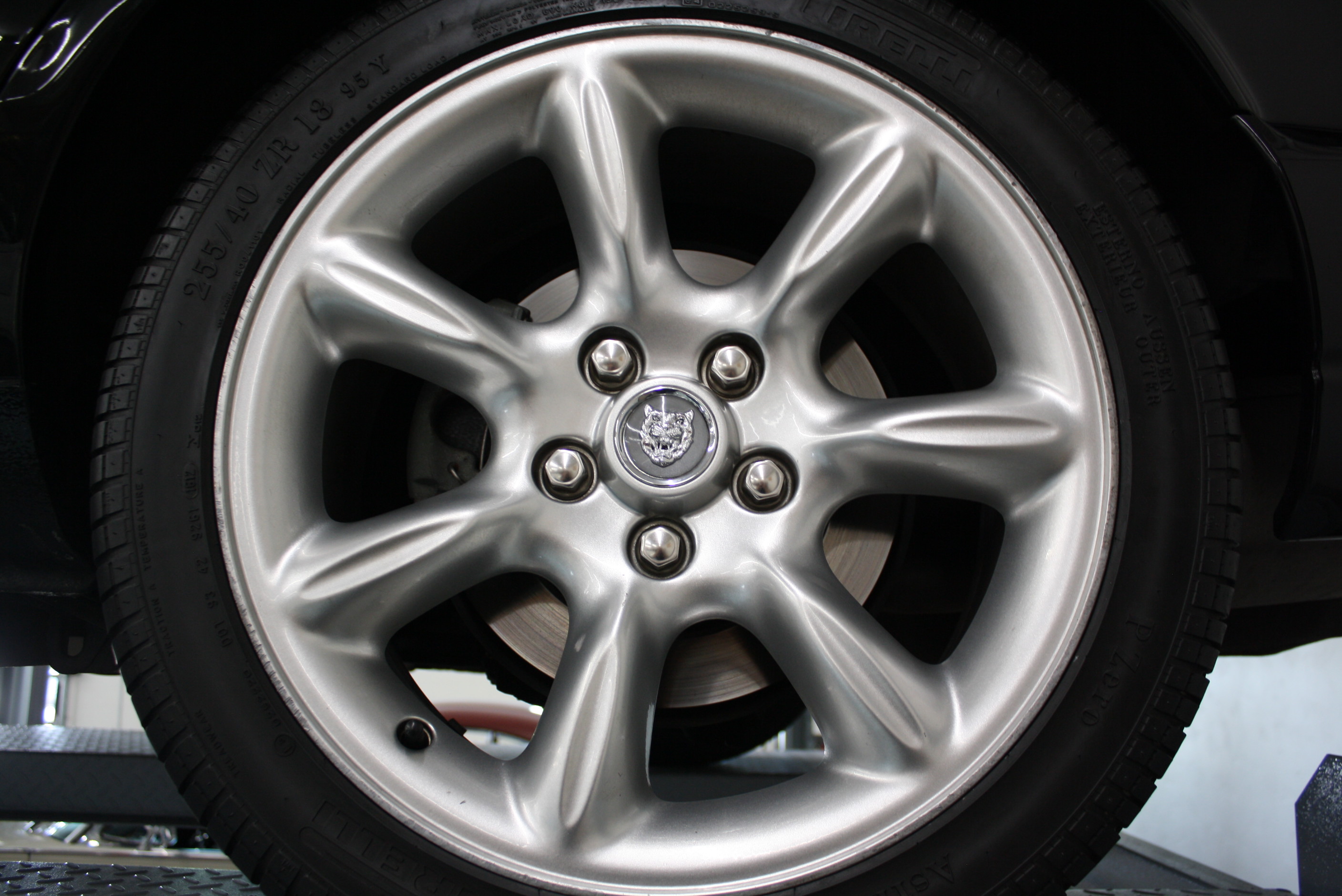 2001 Jaguar XJR
