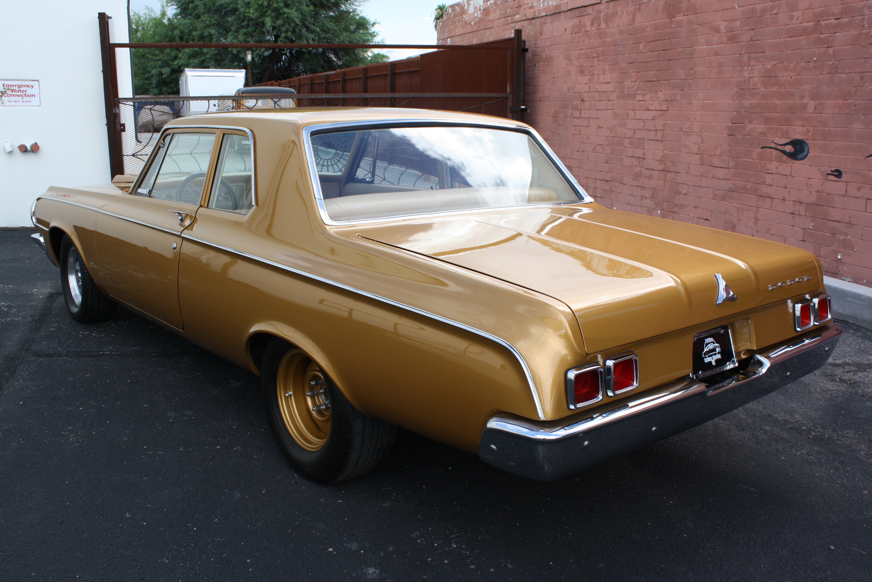 1964 Dodge 330 HEMI