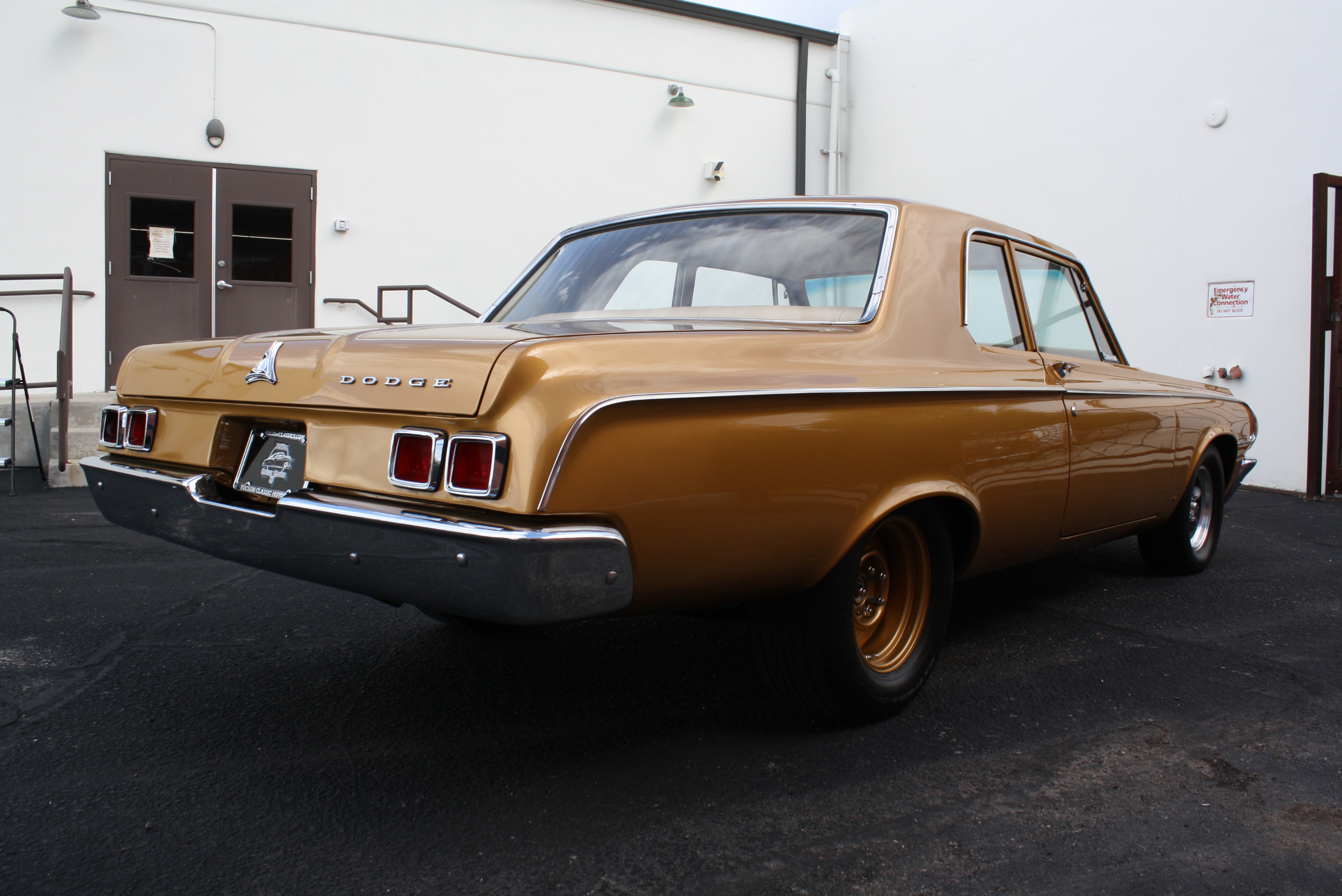 1964 Dodge 330 HEMI