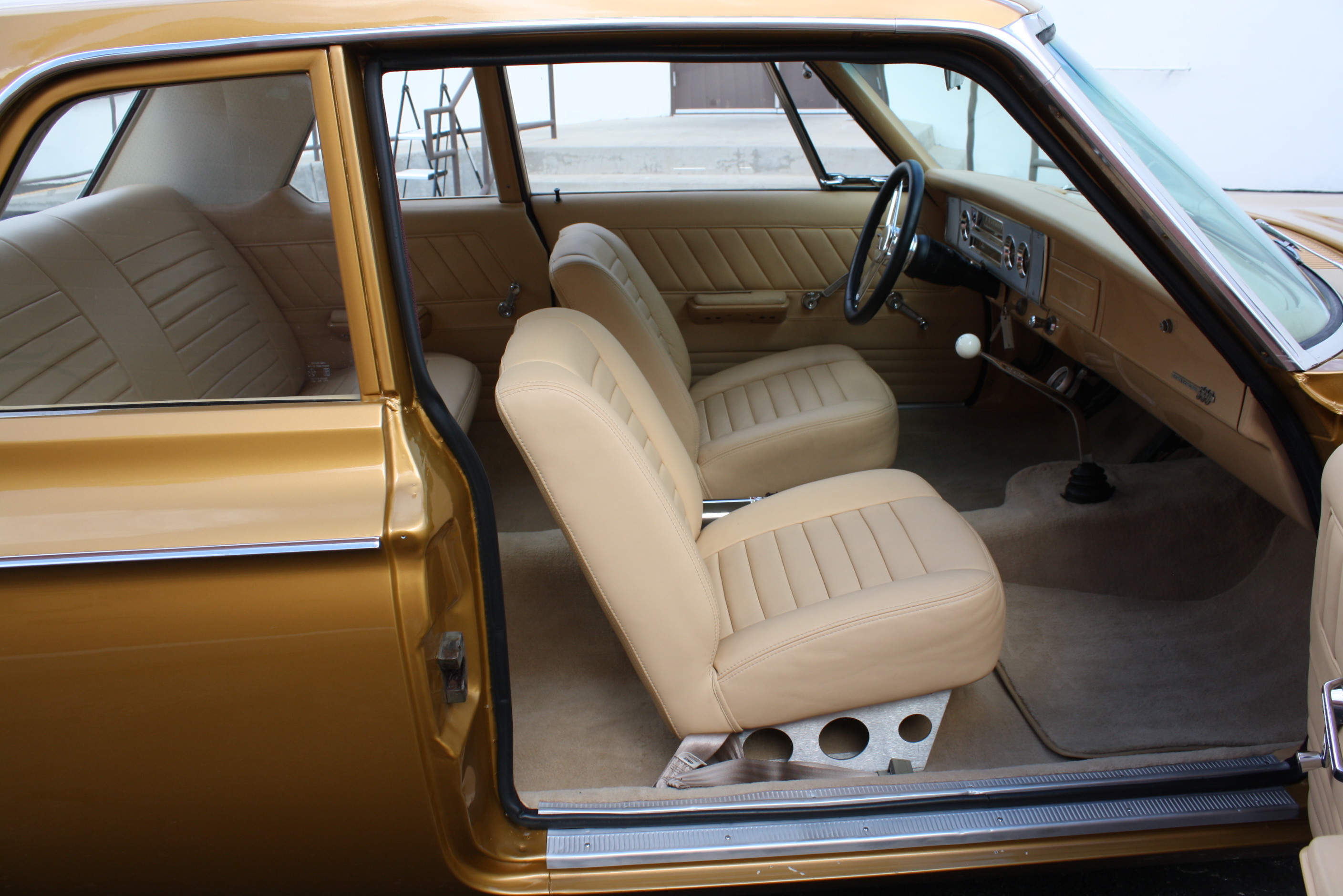1964 Dodge 330 HEMI