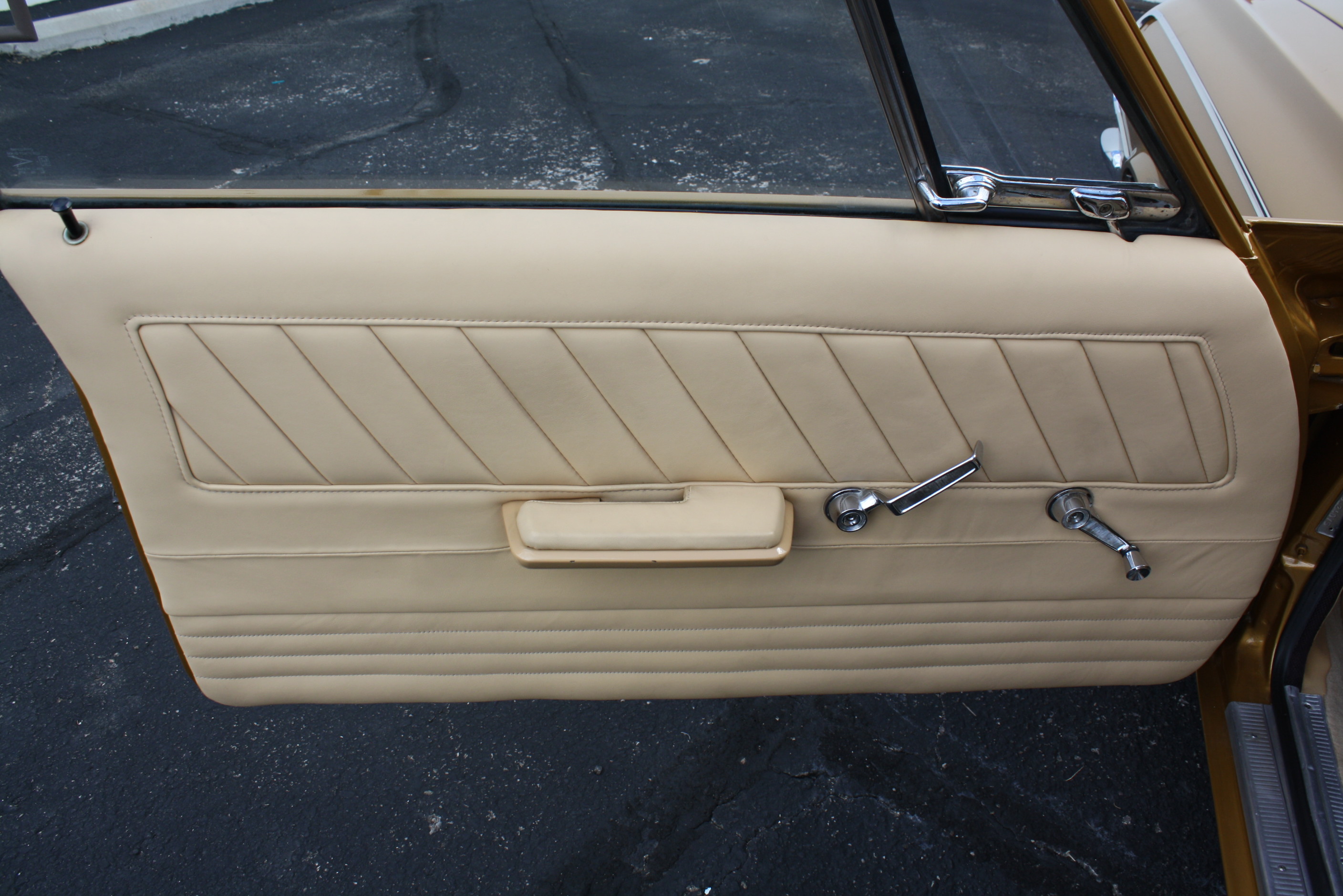 1964 Dodge 330 HEMI