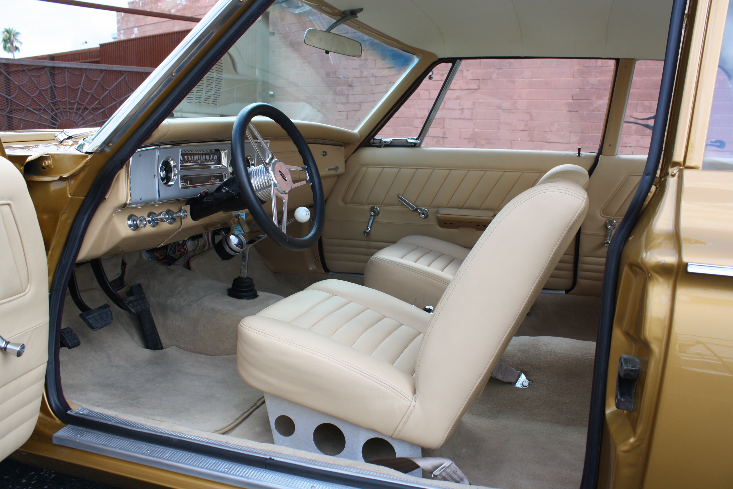 1964 Dodge 330 HEMI