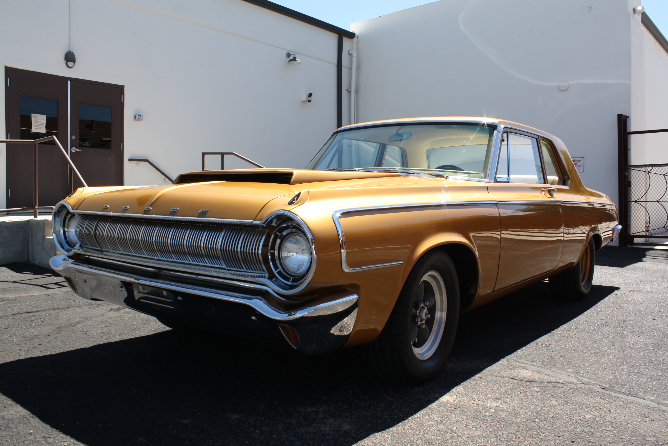 1964 Dodge 330 HEMI