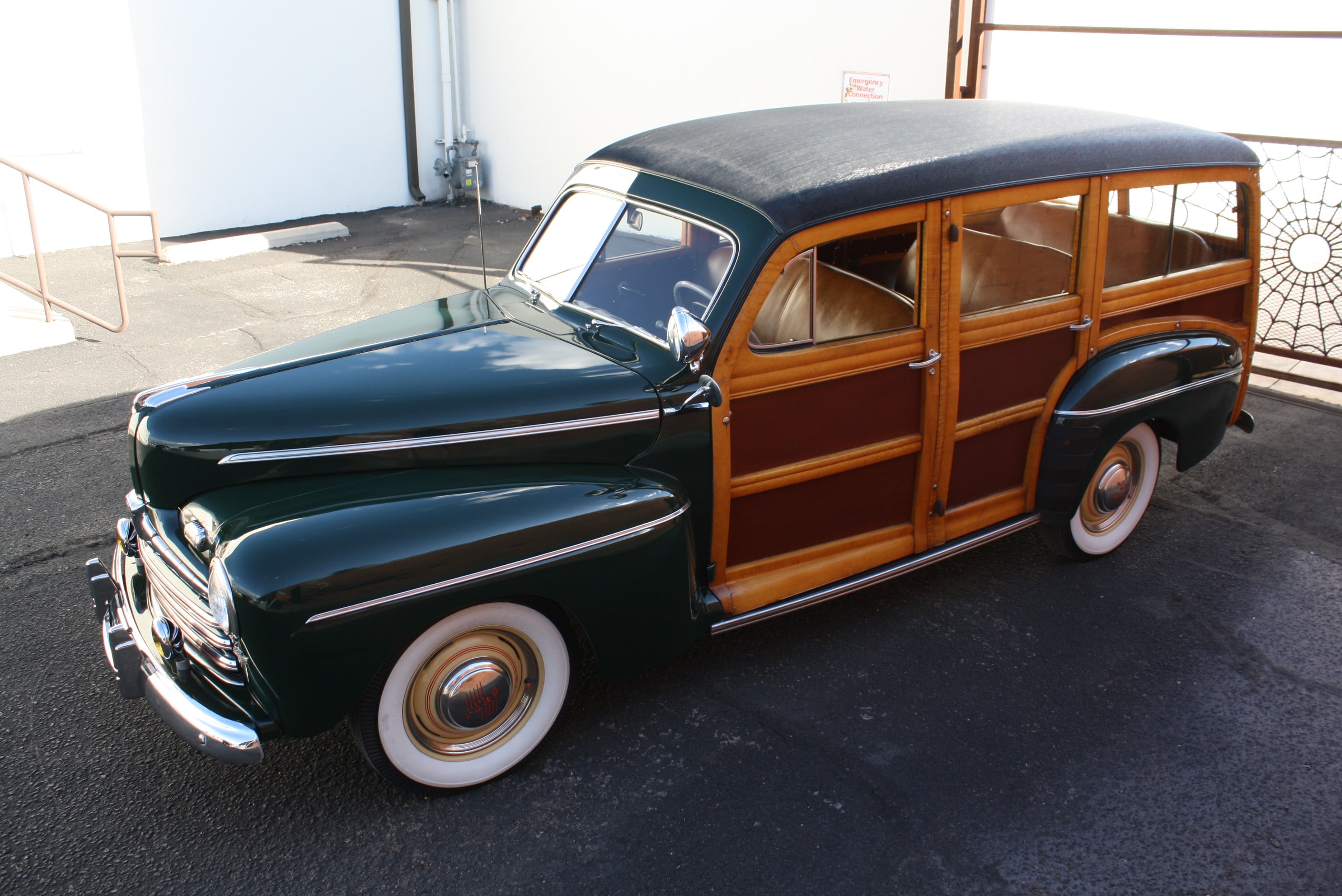 1946 Ford Super Deluxe Woody Wagon
