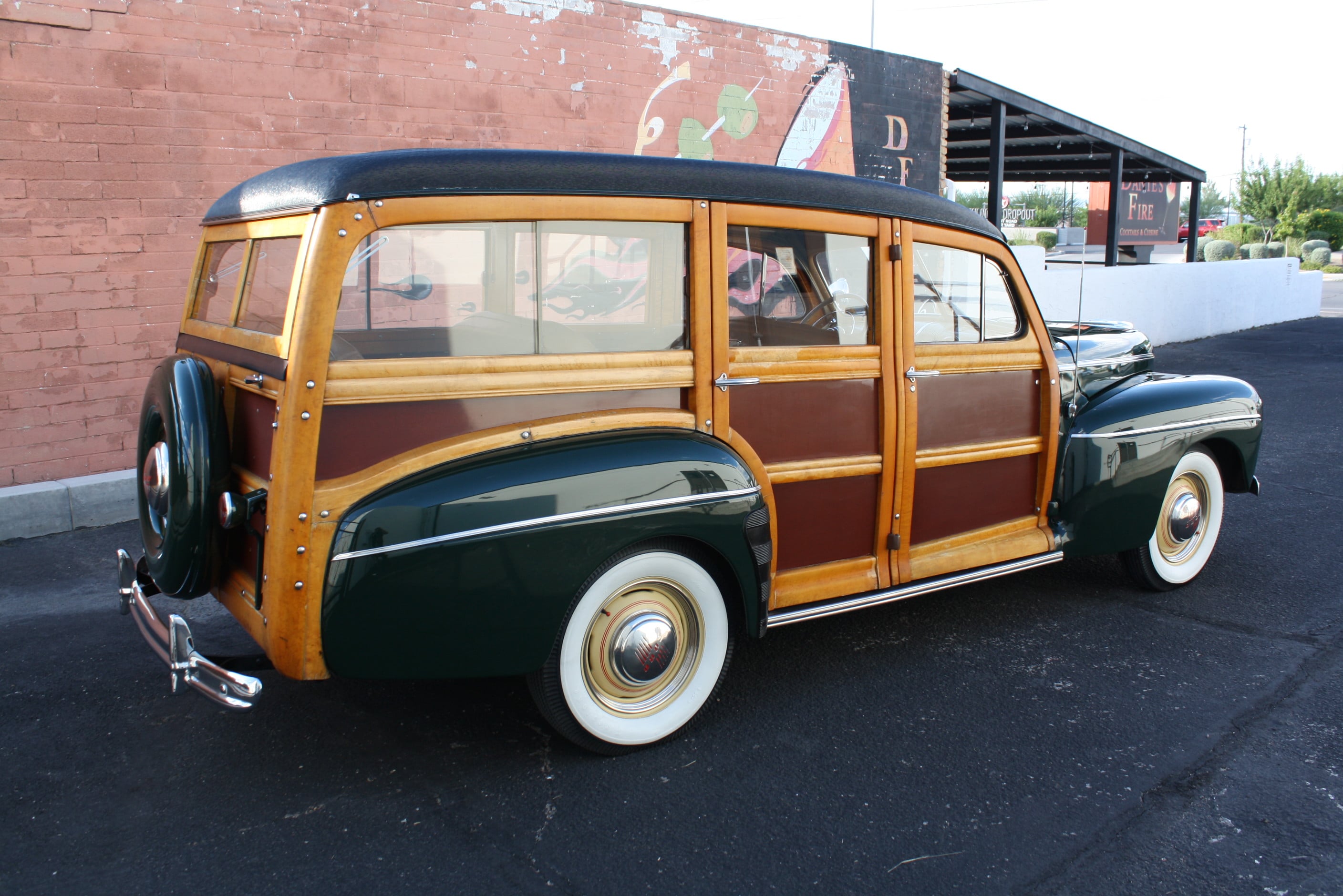 1946 Ford Super Deluxe Woody Wagon