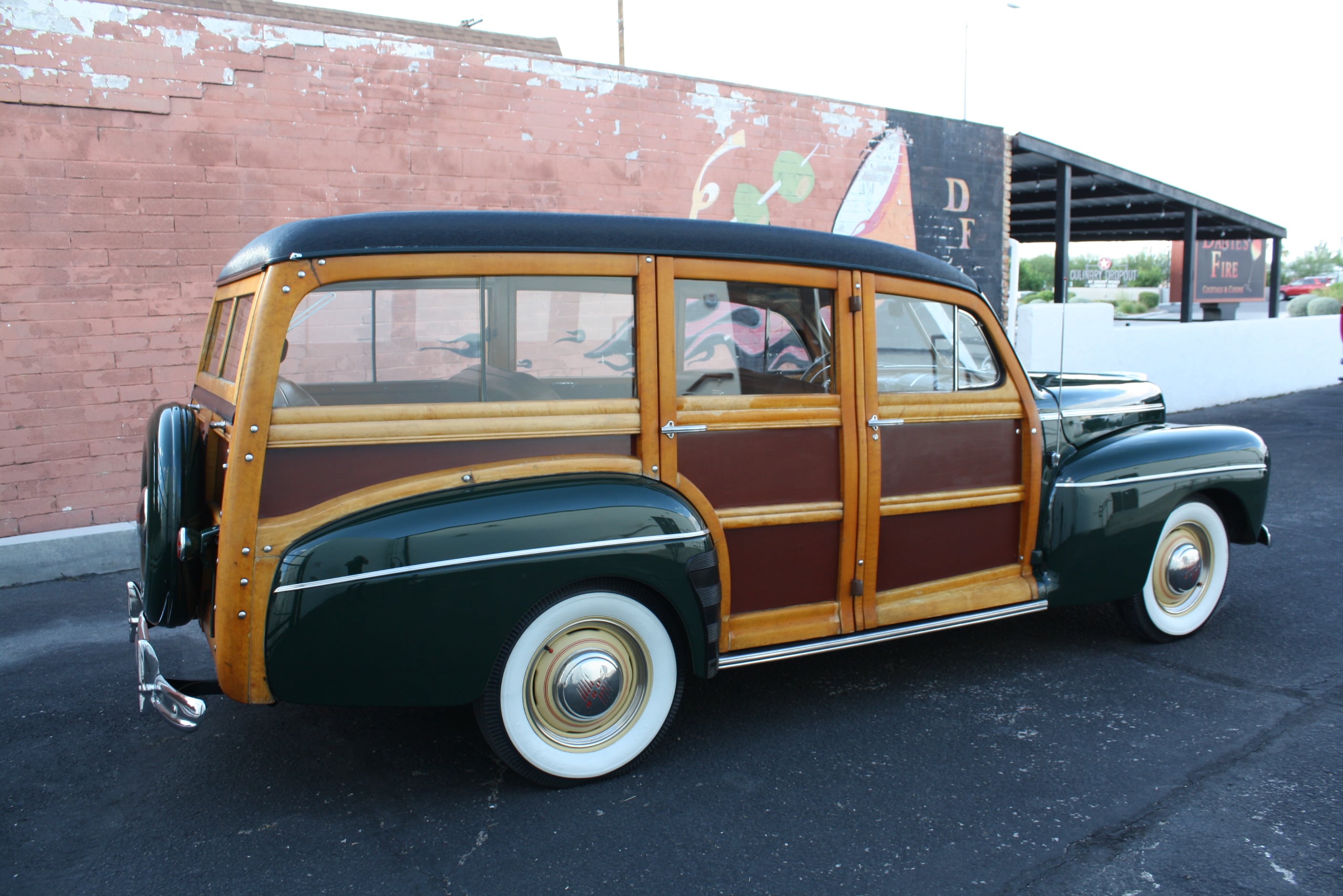 1946 Ford Super Deluxe Woody Wagon