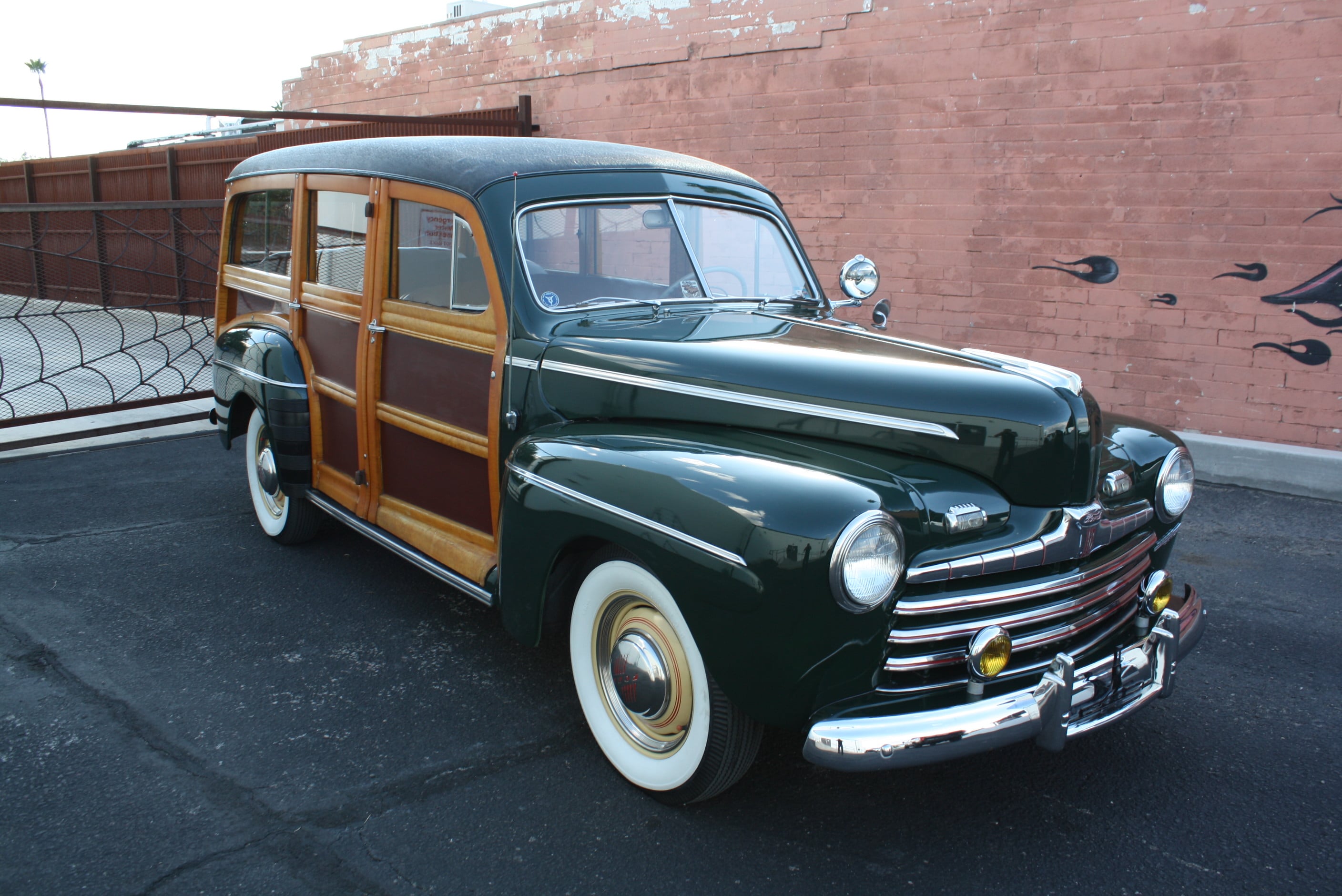 1946 Ford Super Deluxe Woody Wagon