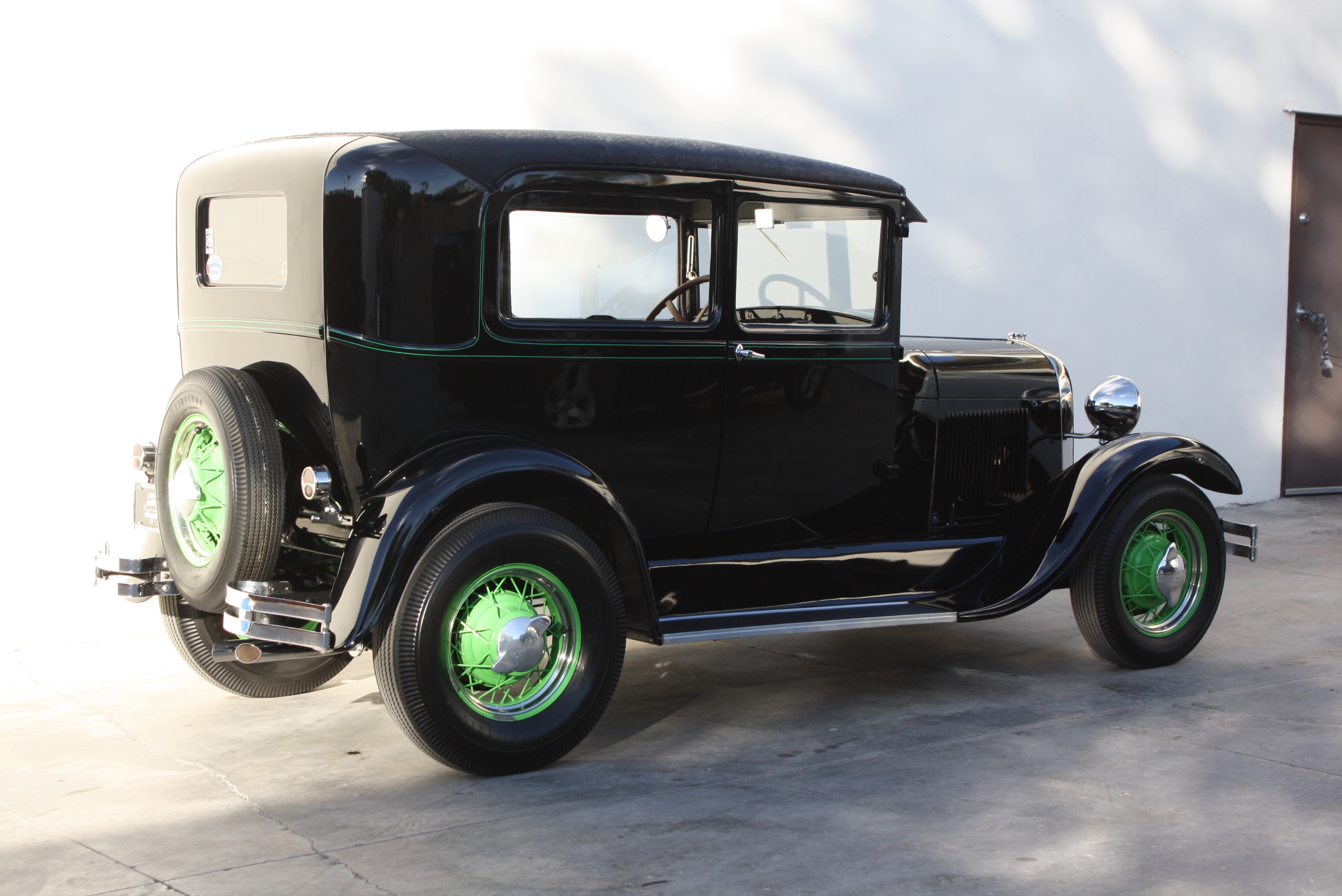 1928 Ford Model A sedan Miller OHV Hot Rod.