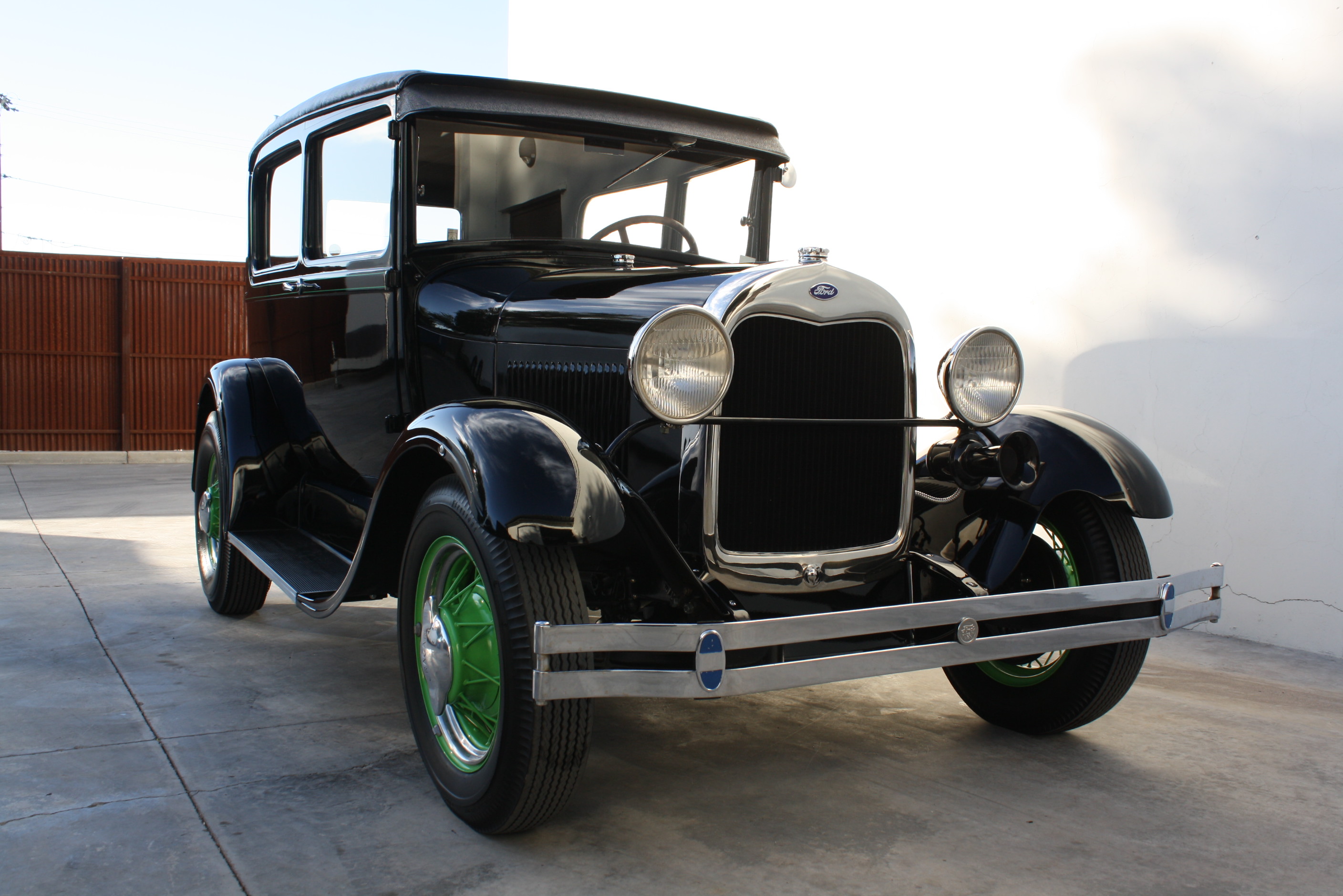 1928 Ford Model A sedan Miller OHV Hot Rod.