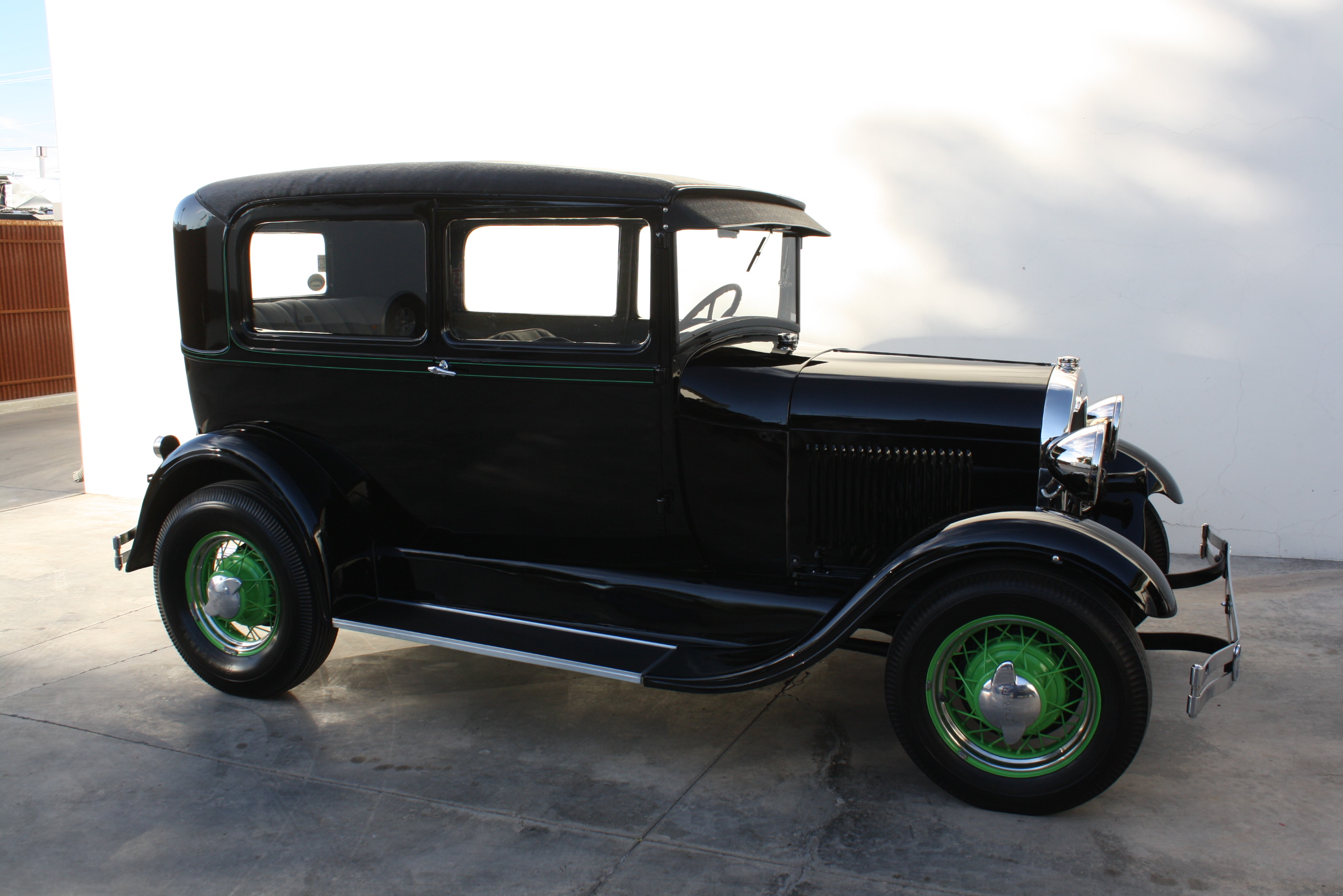 1928 Ford Model A sedan Miller OHV Hot Rod.