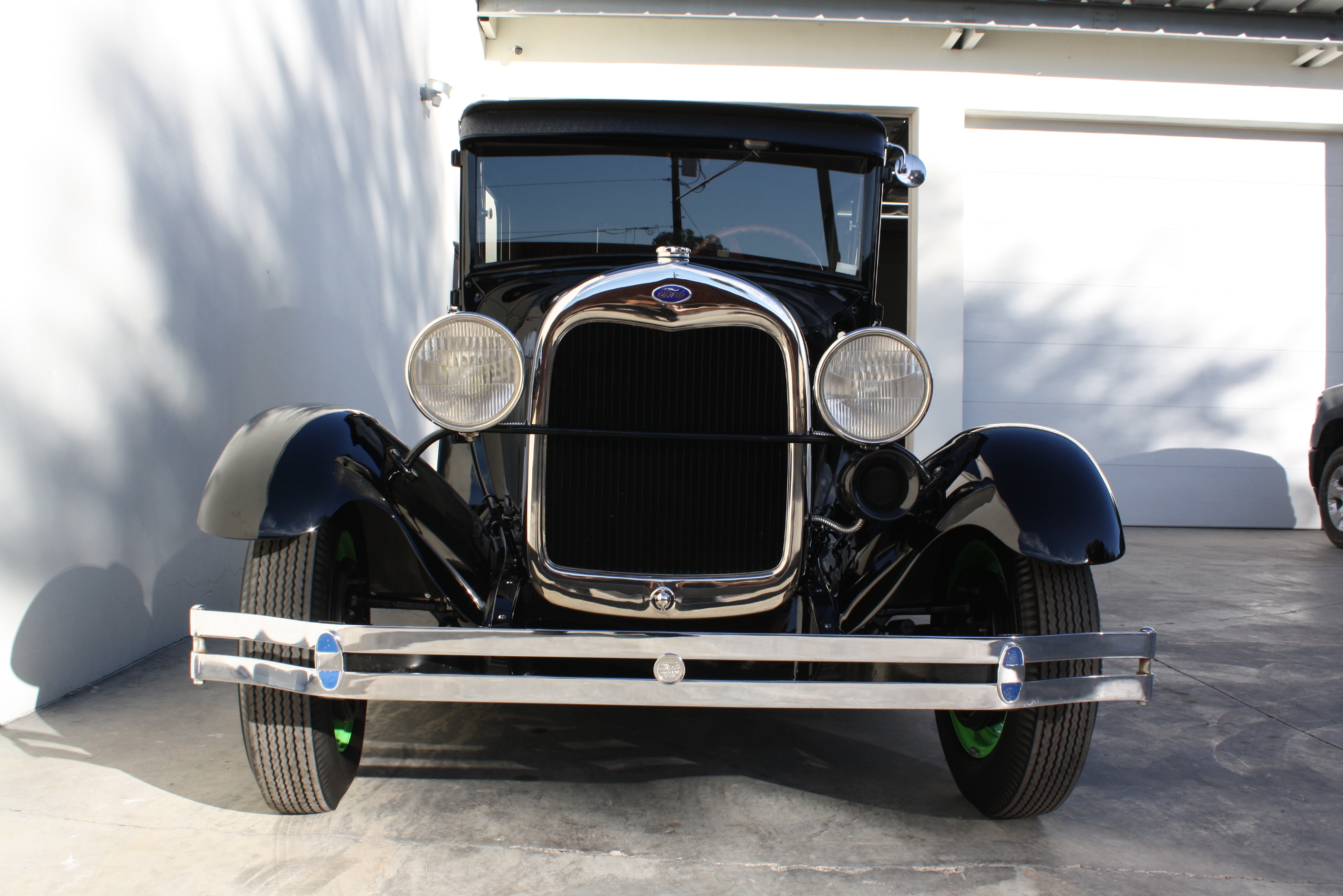 1928 Ford Model A sedan Miller OHV Hot Rod.