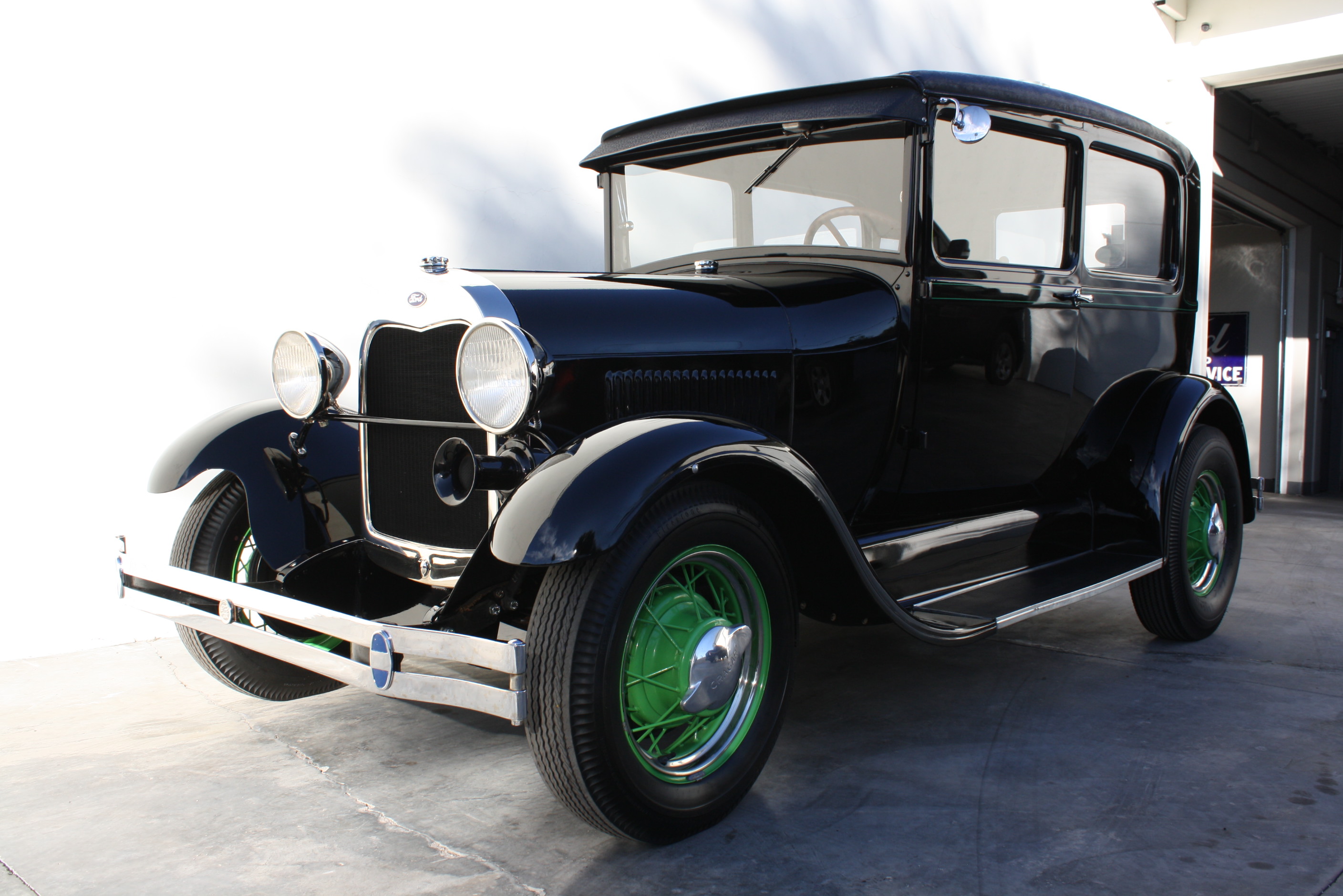 1928 Ford Model A sedan Miller OHV Hot Rod.