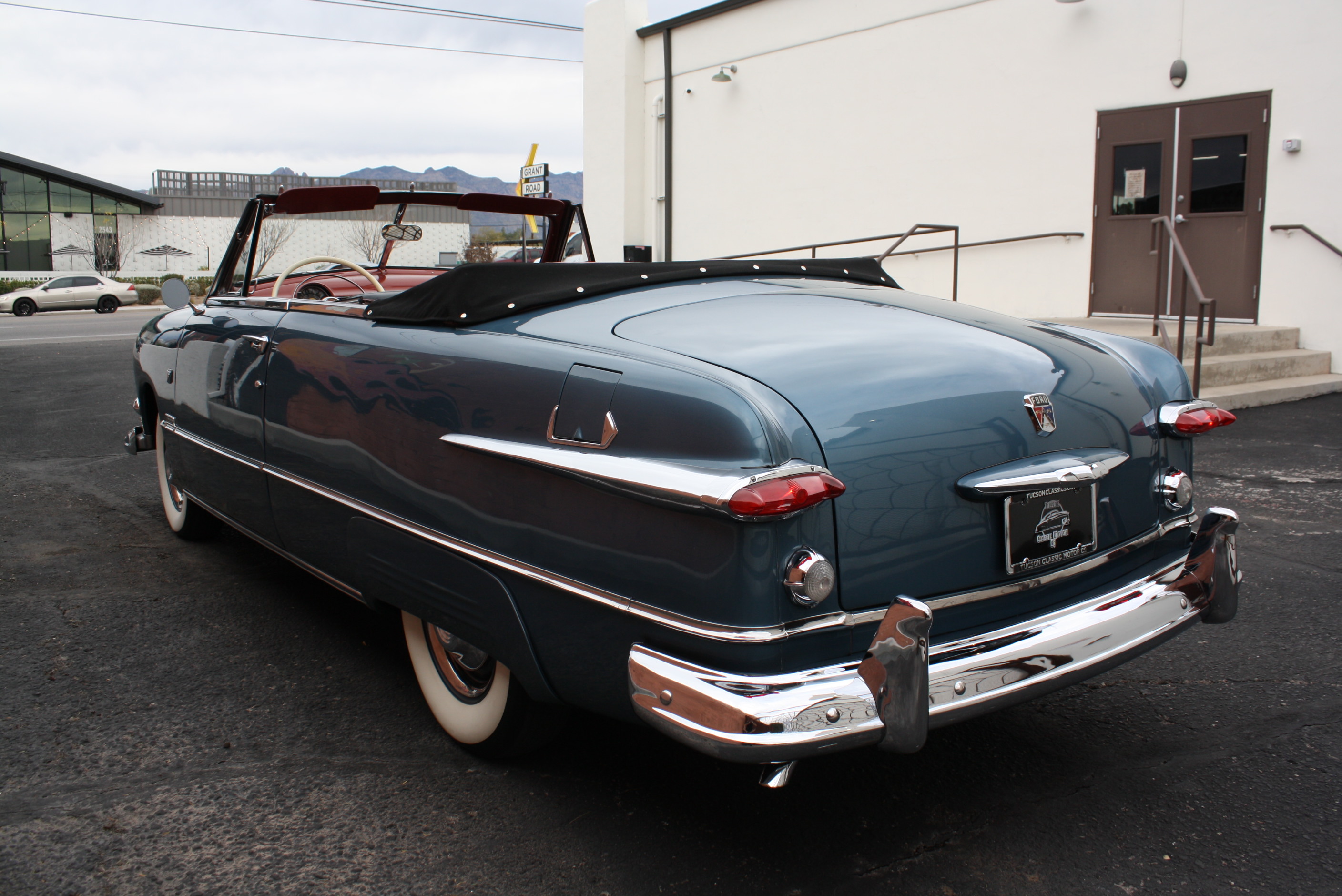 1951 Ford Custom Deluxe Convertible