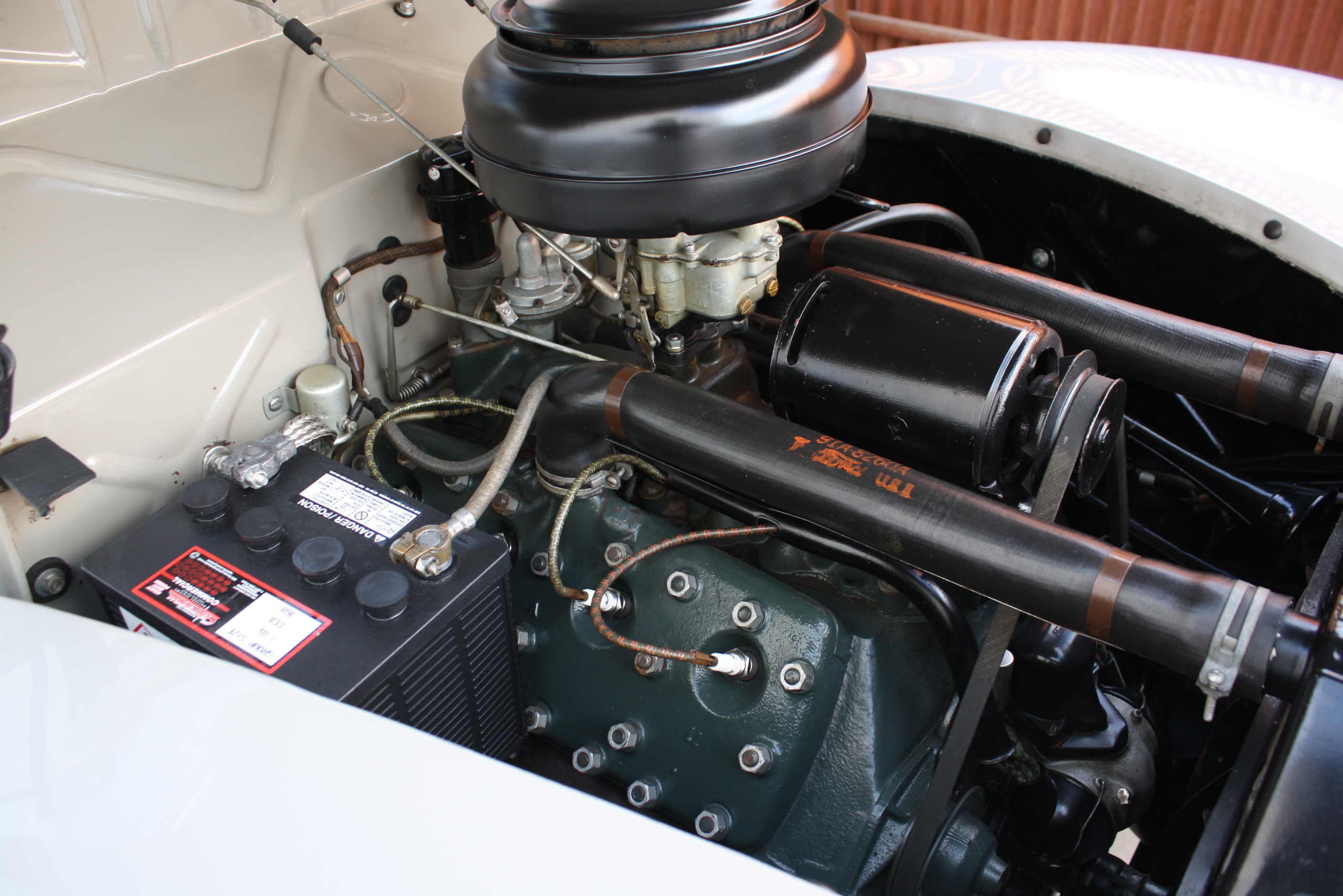 1939 Ford Deluxe Convertible Sedan.