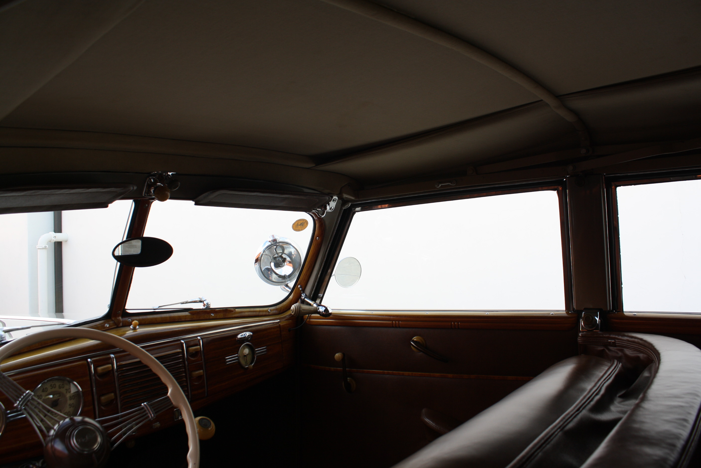 1939 Ford Deluxe Convertible Sedan.