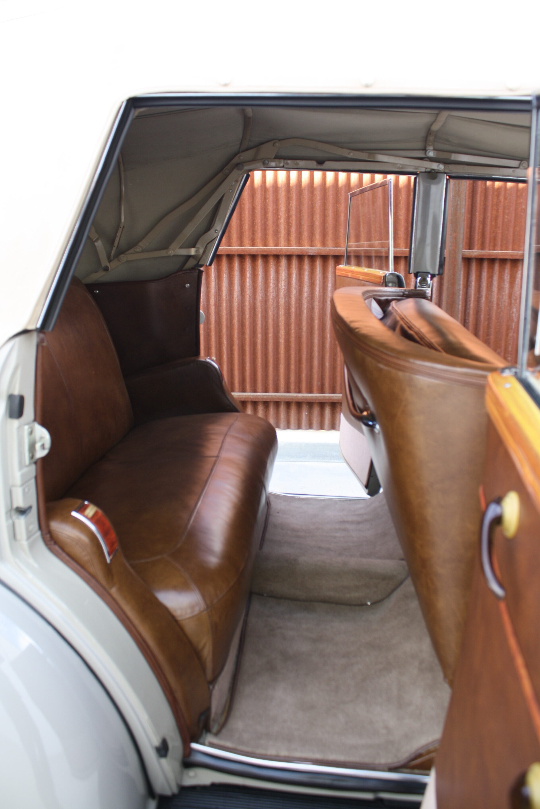 1939 Ford Deluxe Convertible Sedan.