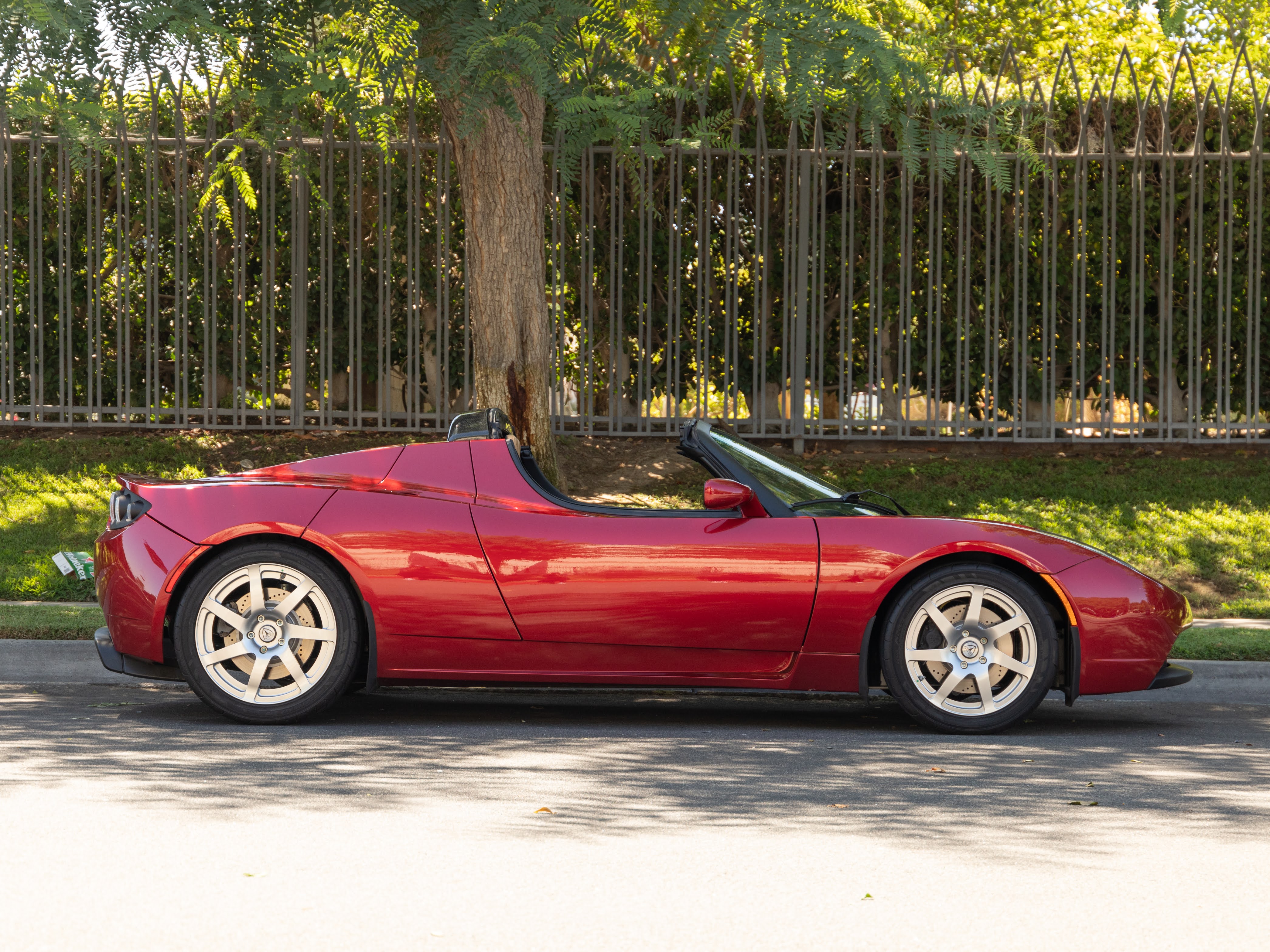 2008 Tesla Roadster 924 miles, one of the first 300