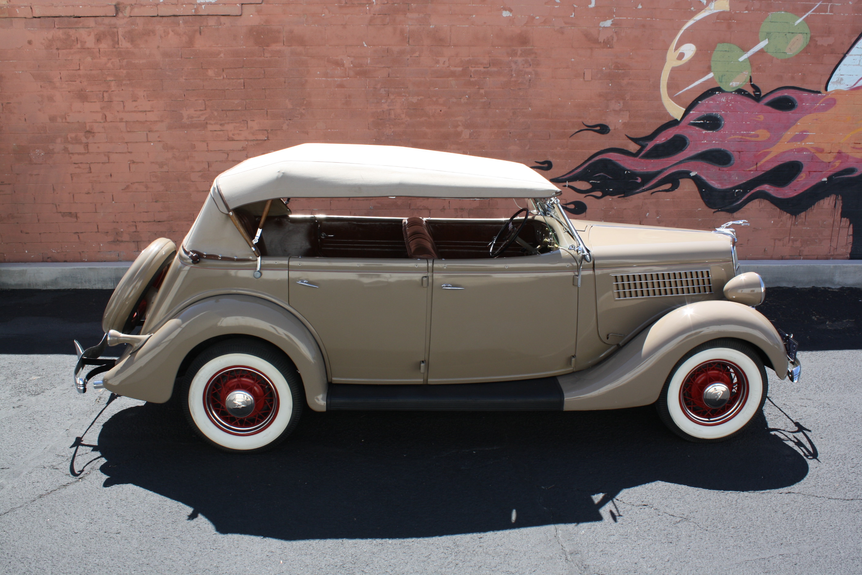 1935 Ford Phaeton