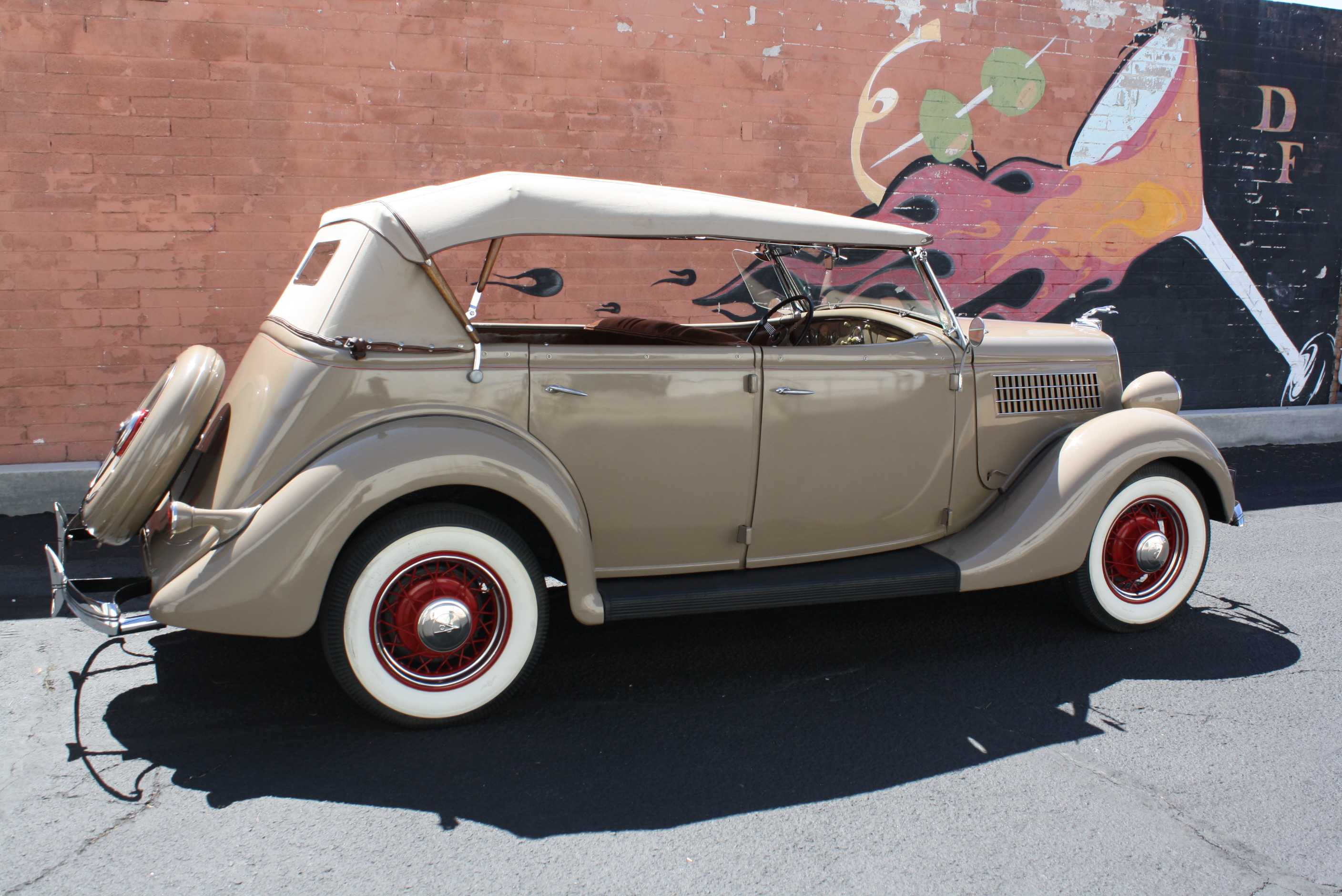1935 Ford Phaeton