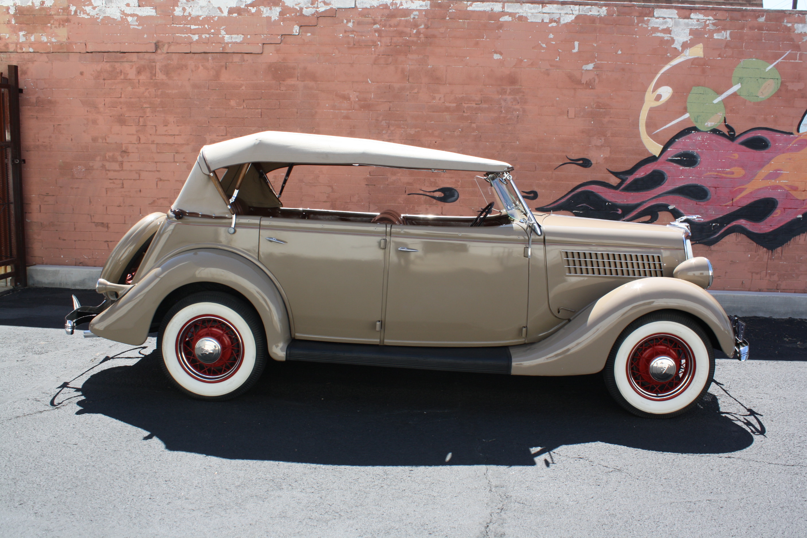 1935 Ford Phaeton