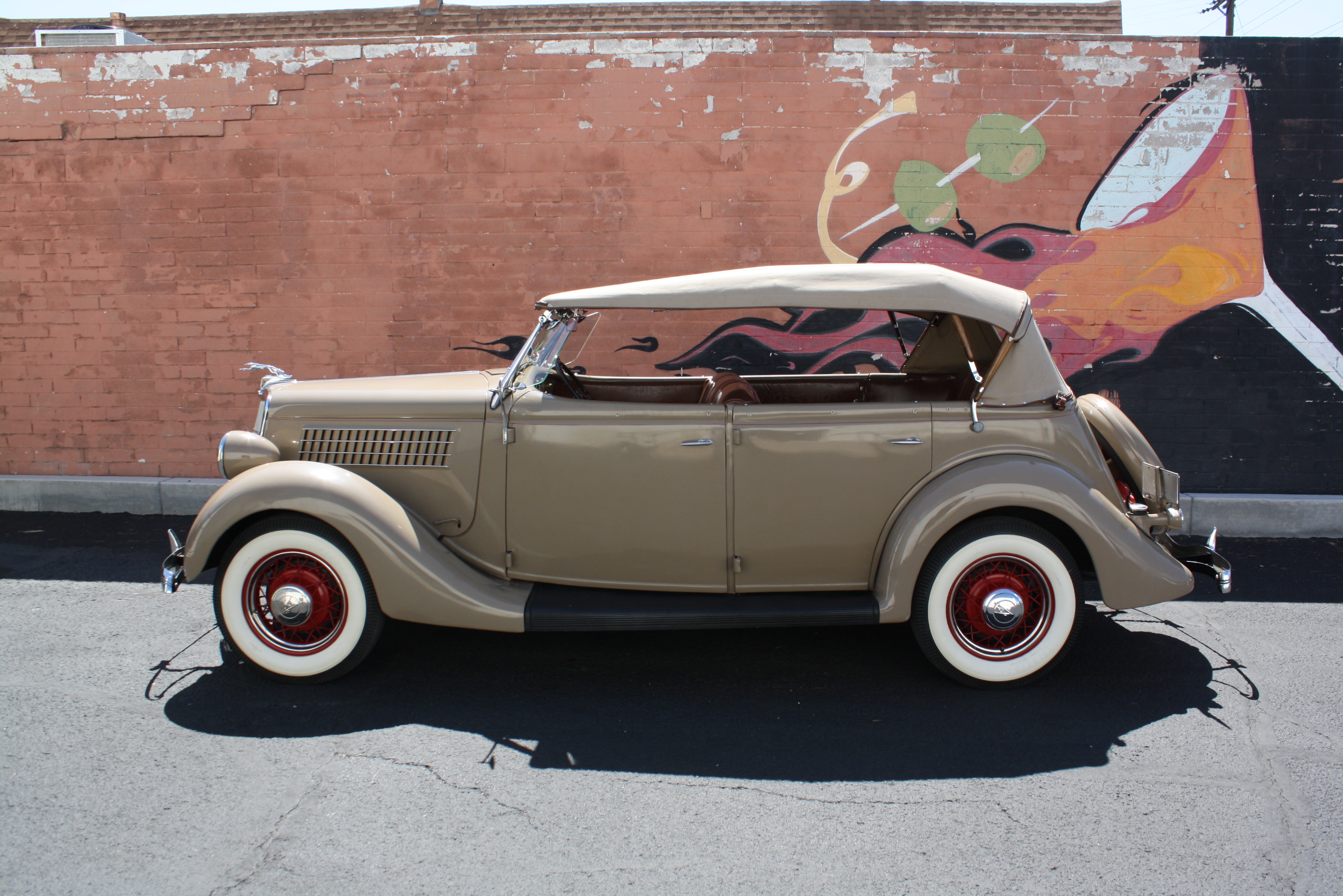 1935 Ford Phaeton