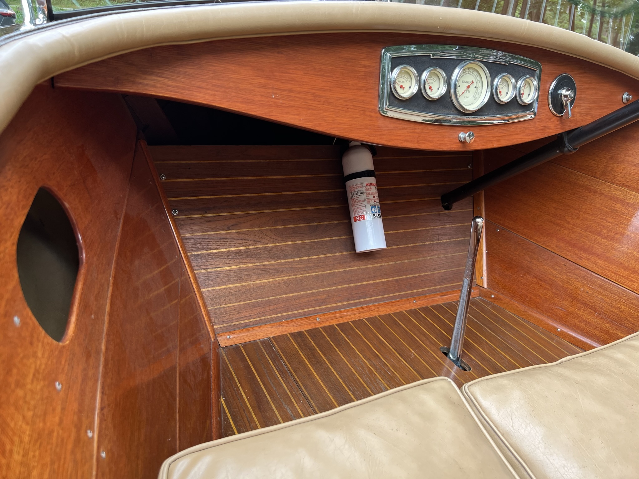 1934 Chris Craft 21′ Triple Cockpit Runabout