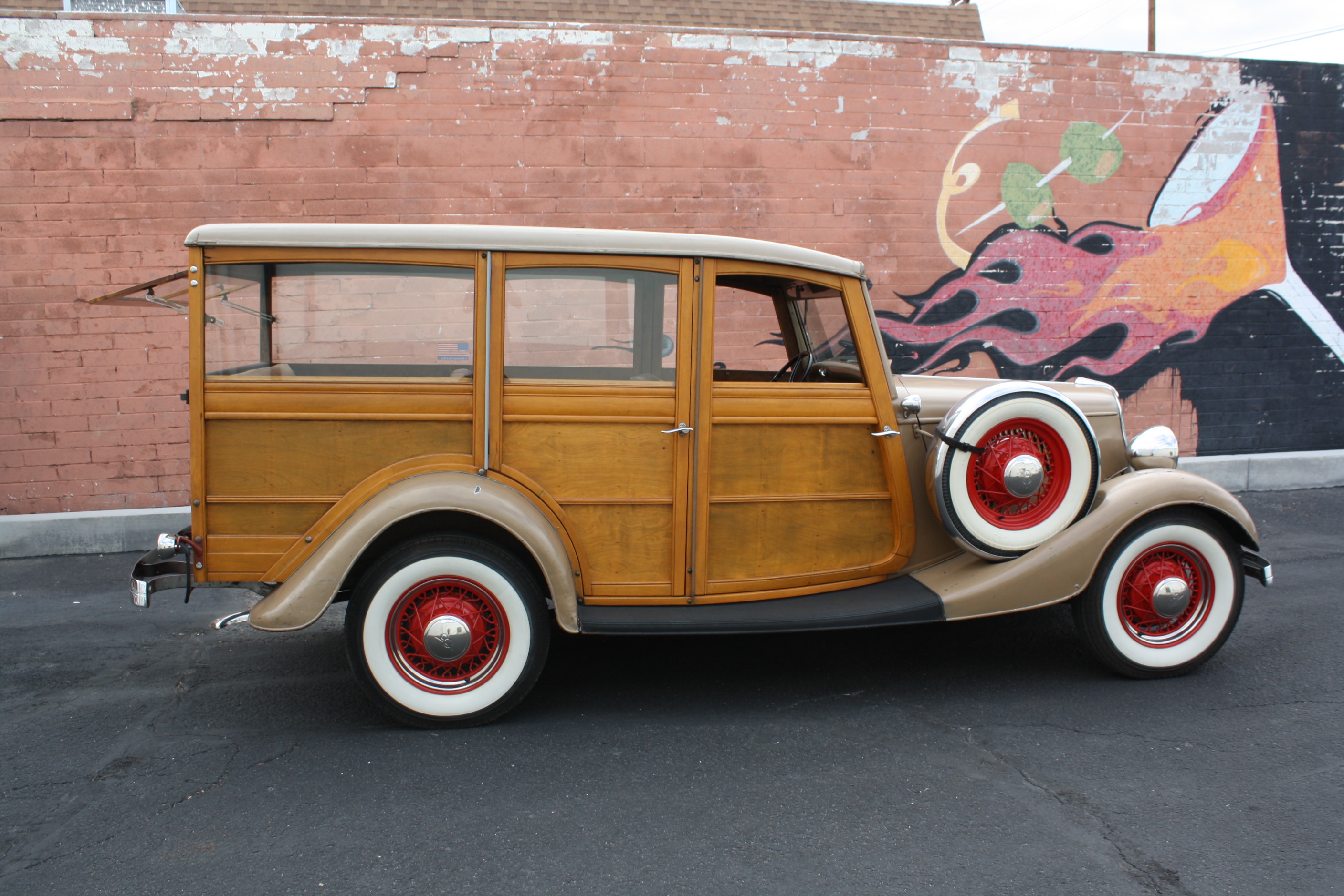 1934 Ford Woody Wagon