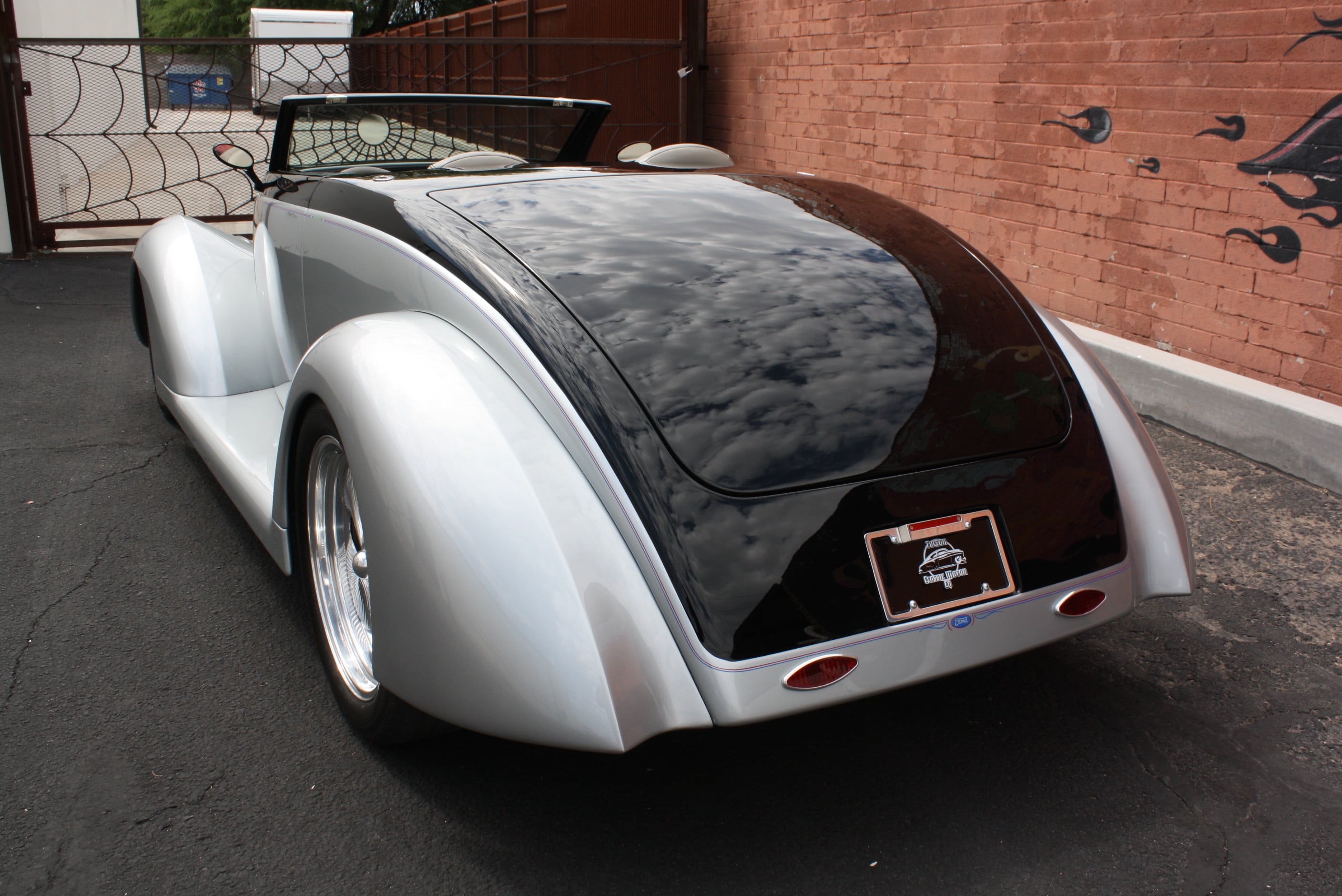 1937 Ford Custom Cabriolet