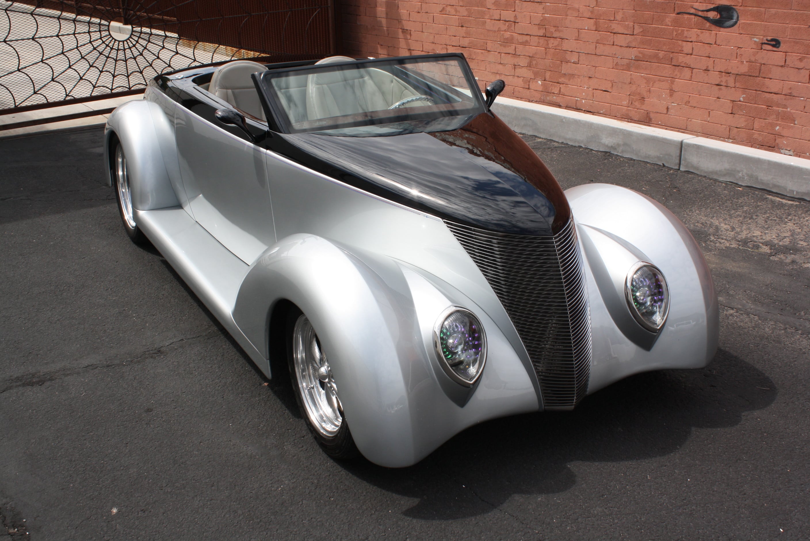 1937 Ford Custom Cabriolet